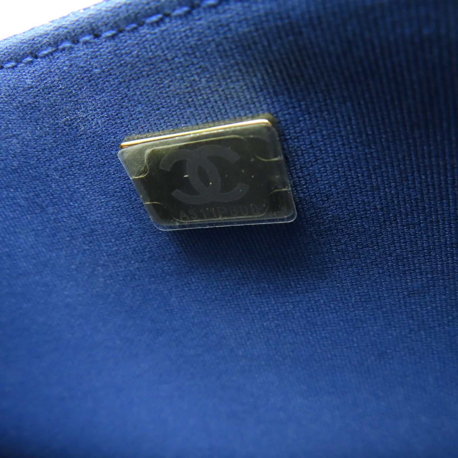 CHANEL 菱格牛仔布Chain Shoulder金扣鏈帶肩背袋藍色