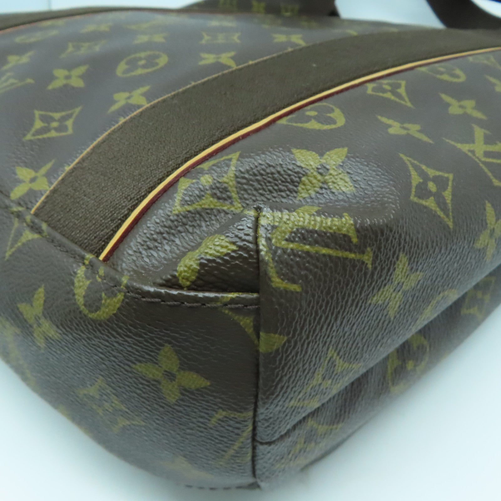 LOUIS VUITTON Monogram Beaubourg金扣手挽袋啡色