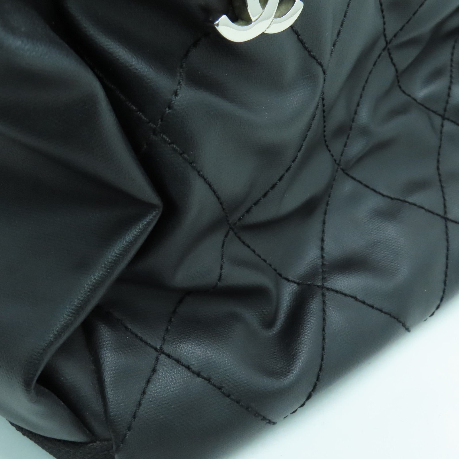 CHANEL 菱格涂层帆布Tote Bag银扣手挽袋黑色
