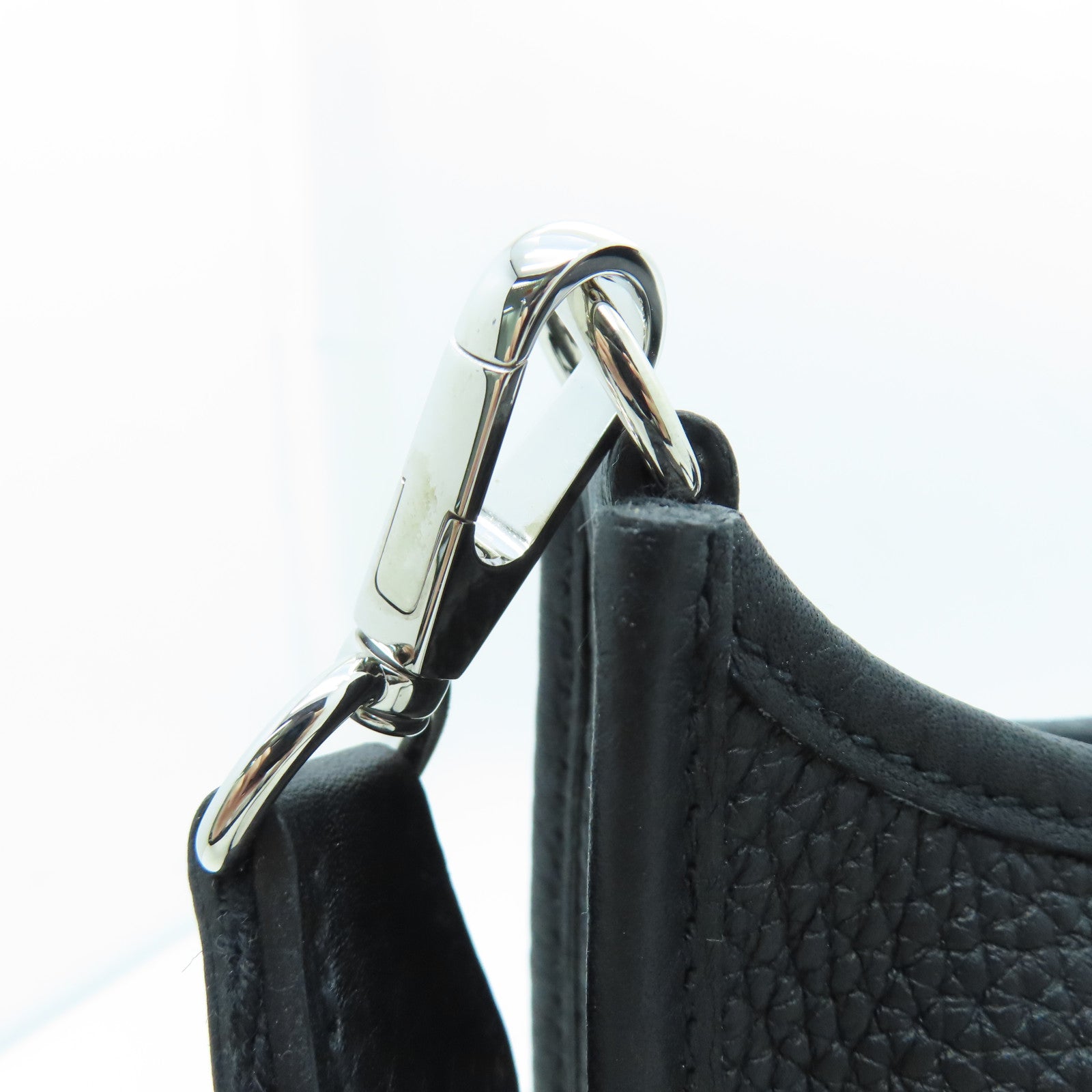 HERMES Clemence皮革Evelyne TPM銀扣肩背袋黑色