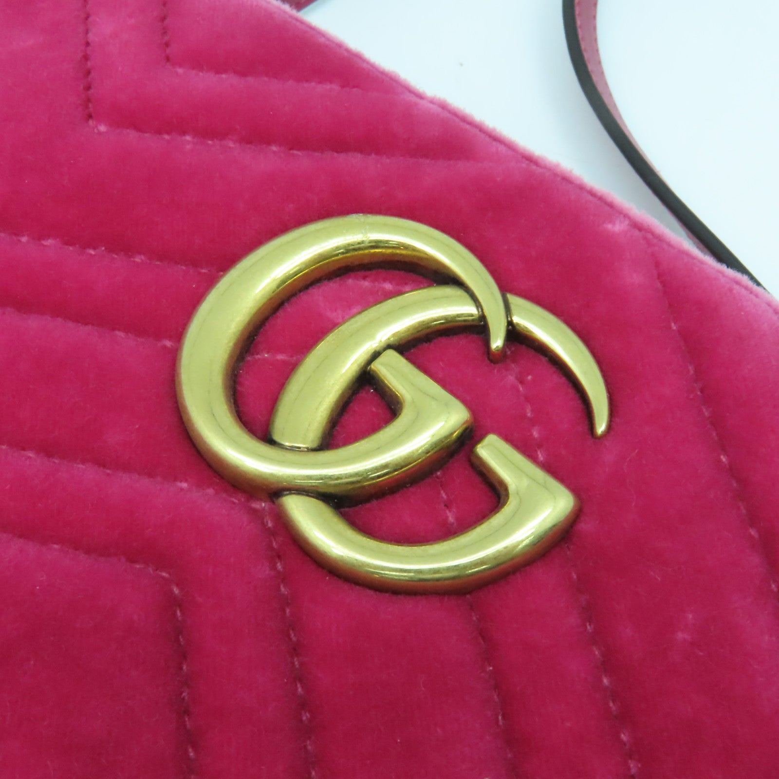 GUCCI 天鵝絨/皮革GG Marmont金扣肩背袋粉紅色