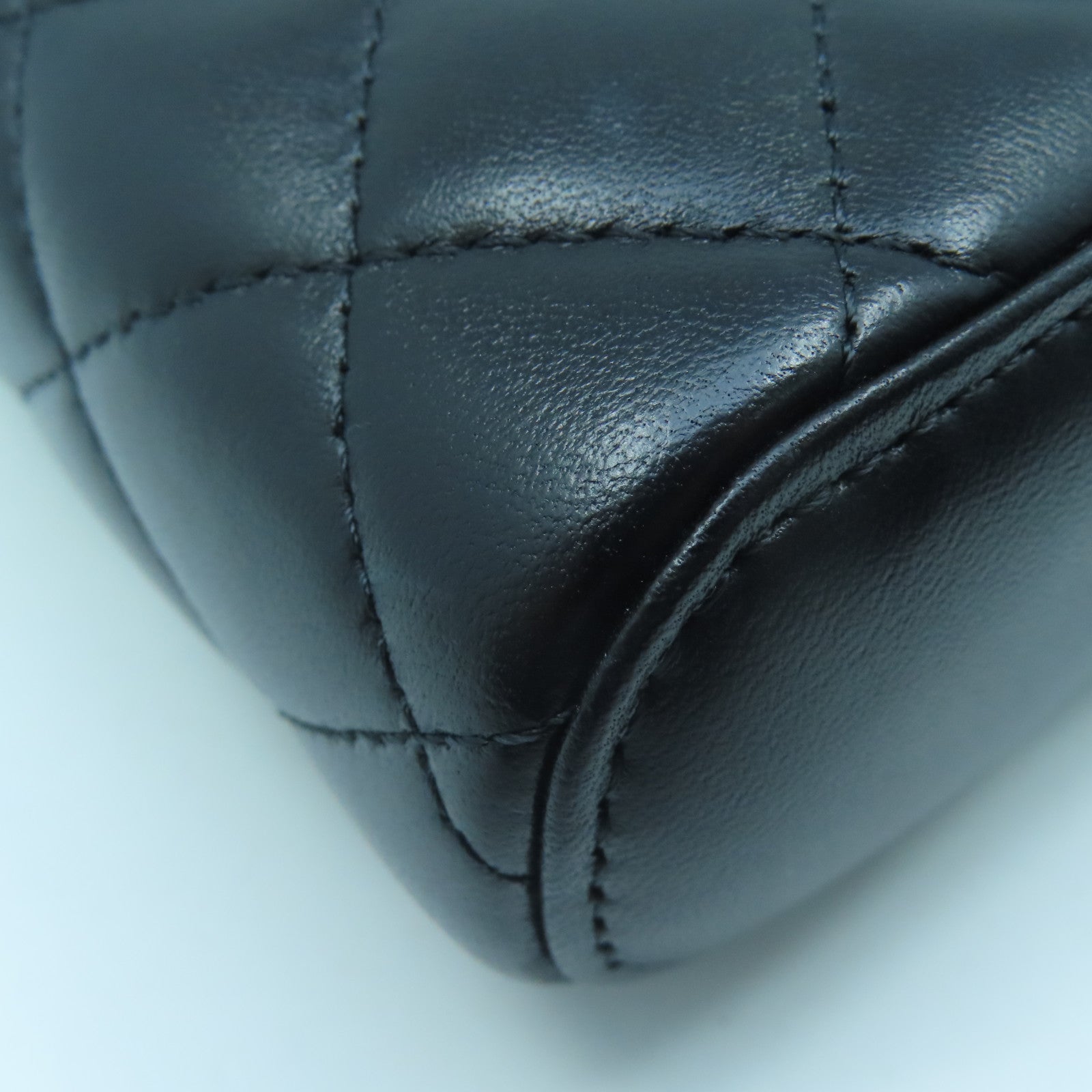 CHANEL 菱格羊皮皮革Chain Shoulder Bag金扣鏈帶肩背袋黑色