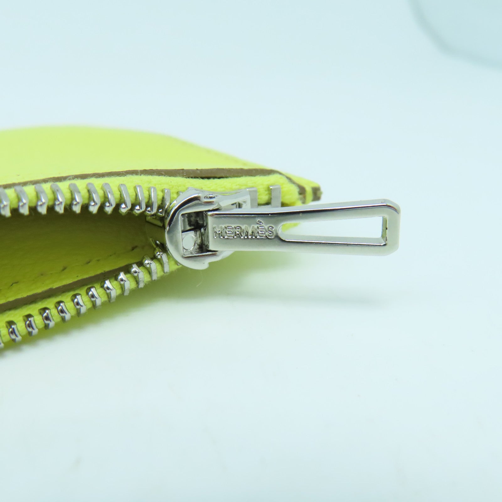 HERMES 【激減優惠】Chevre皮革Roulis Slim銀扣錢包黃色