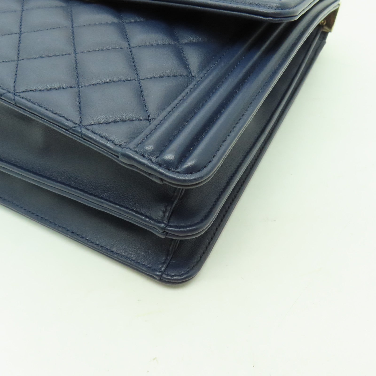 CHANEL 菱格羊皮皮革Chain Shoulder Bag金扣鏈帶肩背袋深藍色