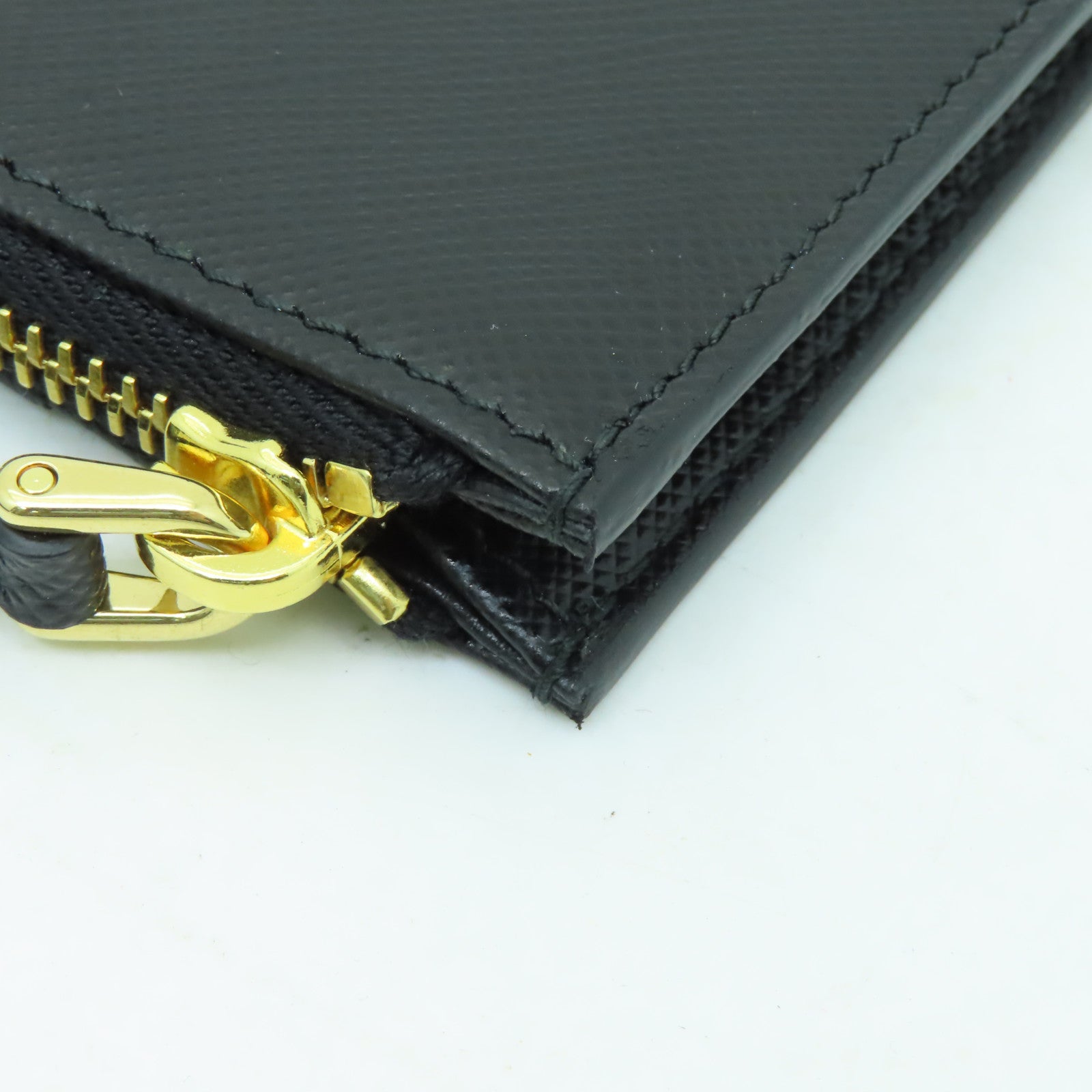 PRADA 牛皮皮革Card Case金扣卡片套黒色