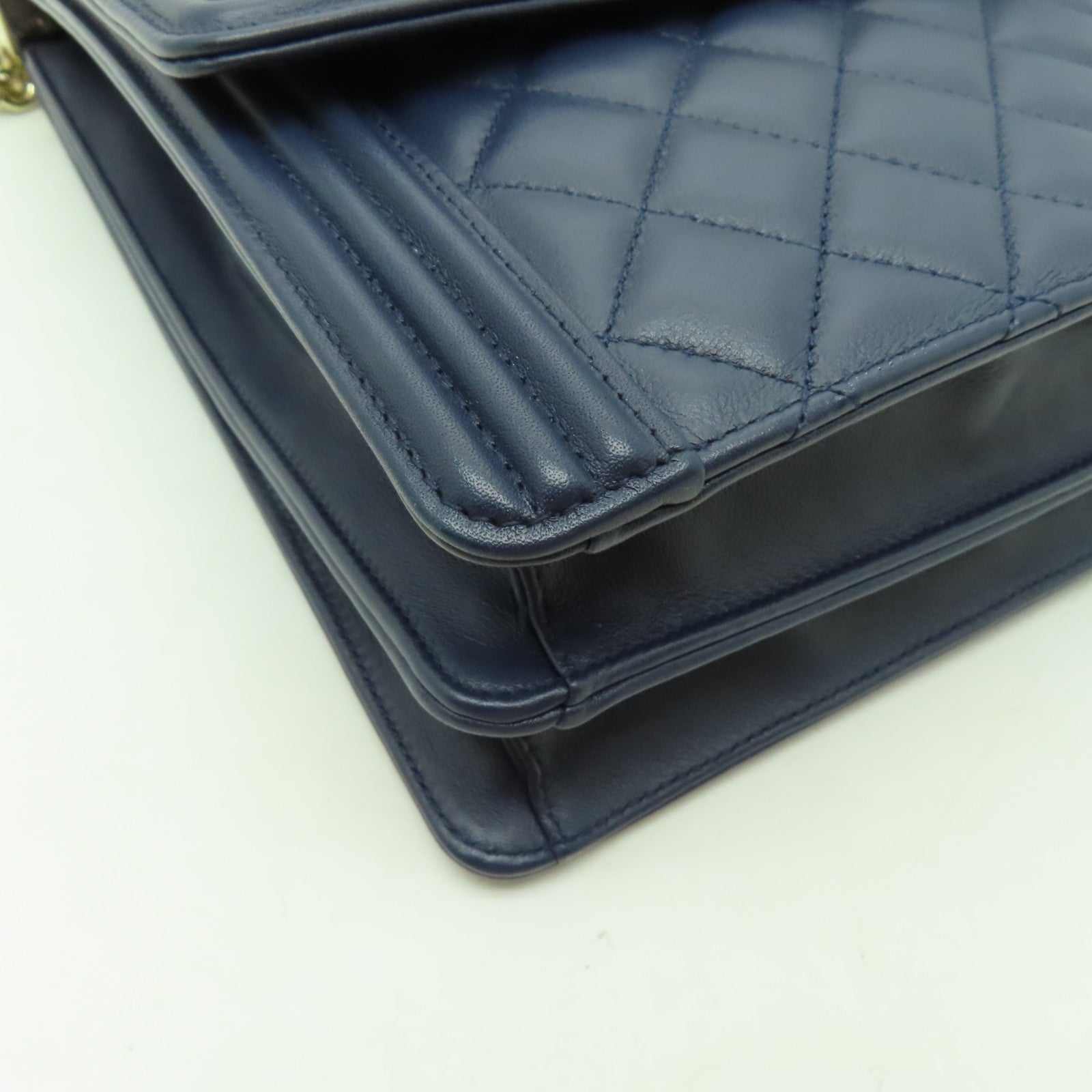 CHANEL 菱格羊皮皮革Chain Shoulder Bag金扣鏈帶肩背袋深藍色