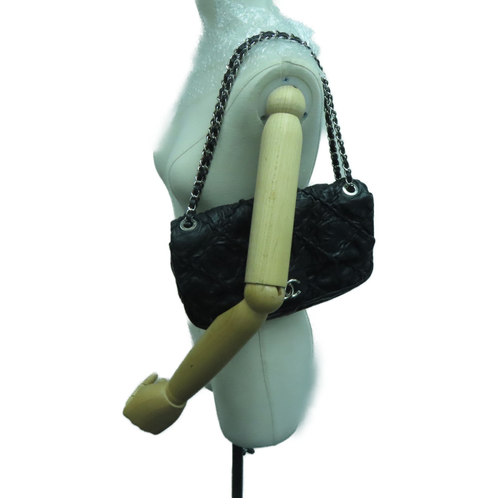 CHANEL 菱格牛皮皮革Chain Shoulder Bag銀扣肩背袋黑色
