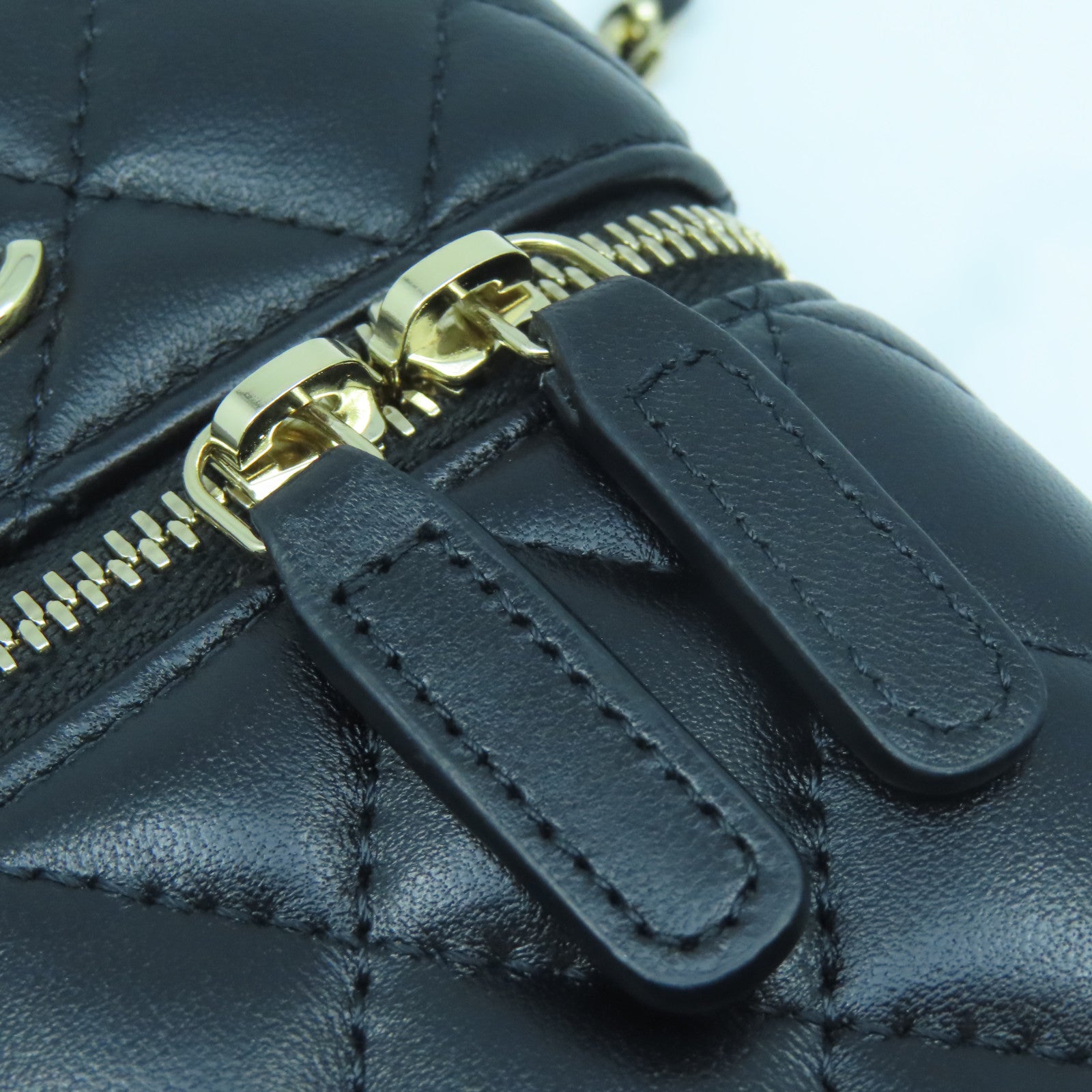 CHANEL 菱格羊皮皮革Chain Shoulder Bag金扣鏈帶肩背袋黑色