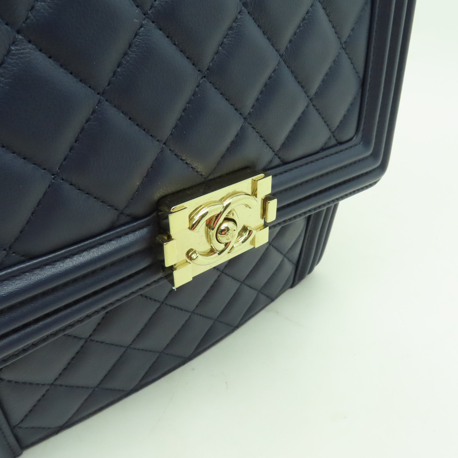 CHANEL 菱格羊皮皮革Chain Shoulder Bag金扣鏈帶肩背袋深藍色