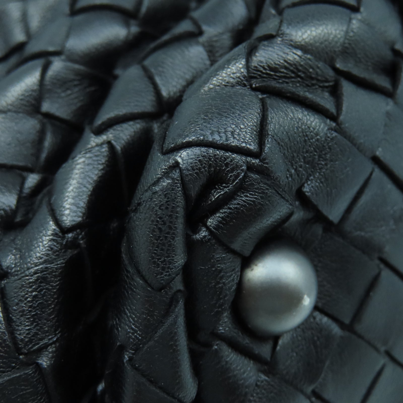 BOTTEGA VENETA 羊皮皮革Shoulder Bag銀扣肩背袋黑色