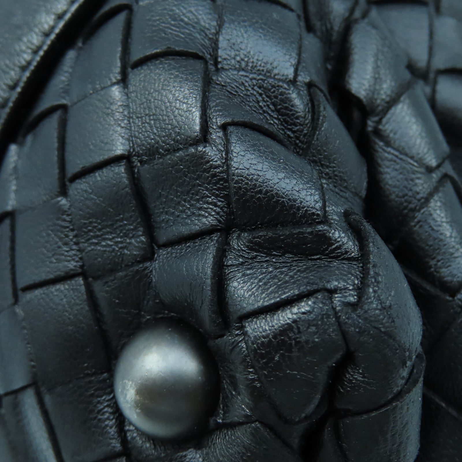 BOTTEGA VENETA 羊皮皮革Shoulder Bag銀扣肩背袋黑色