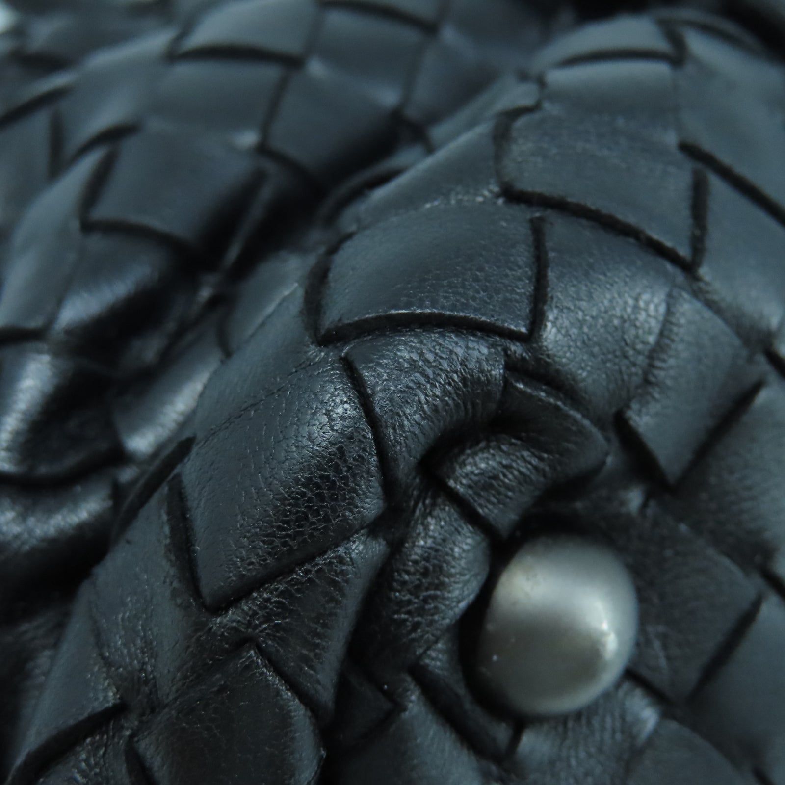 BOTTEGA VENETA 羊皮皮革Shoulder Bag銀扣肩背袋黑色