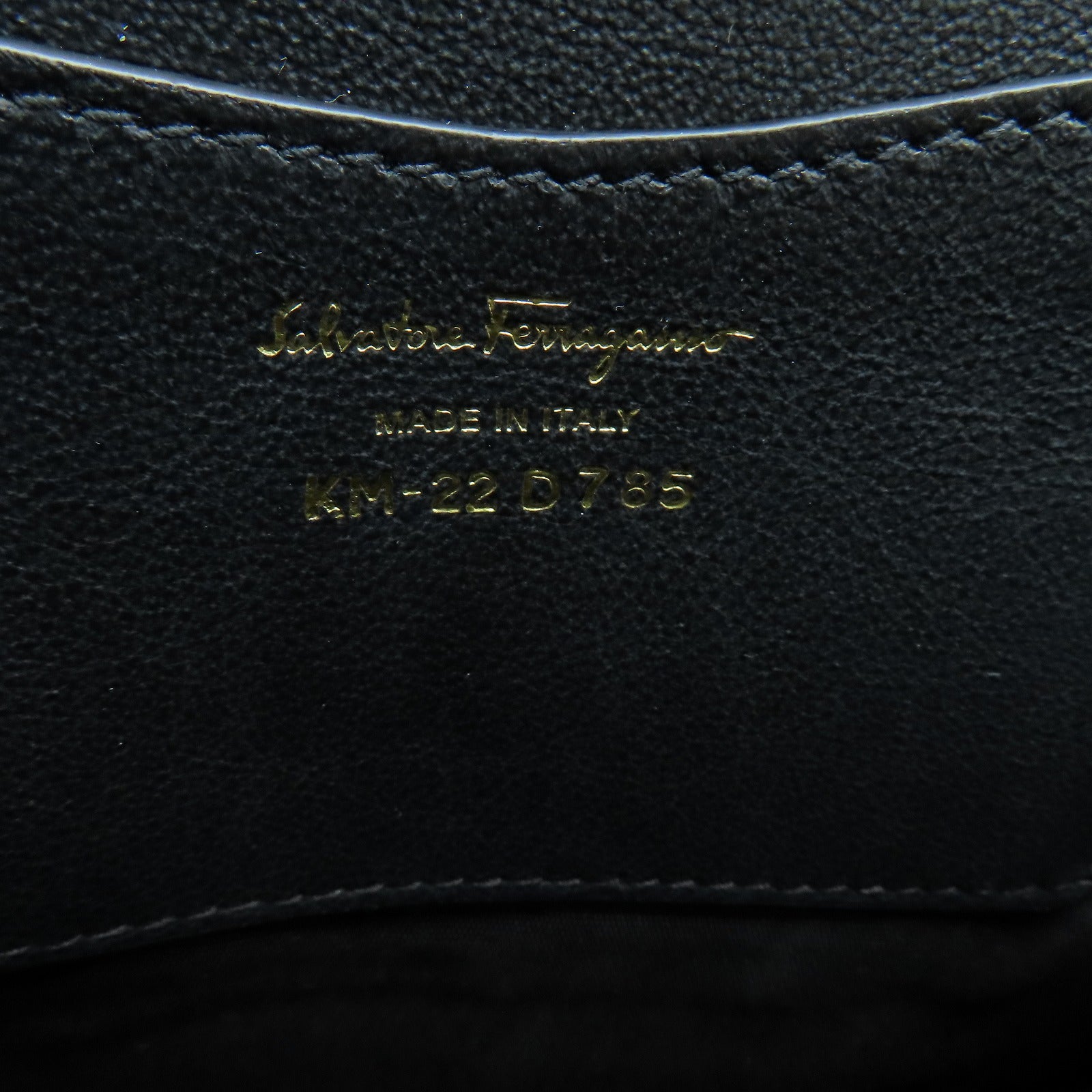 Salvatore Ferragamo 牛皮皮革Shoulder Pouch银色手拿包/肩背袋黑色