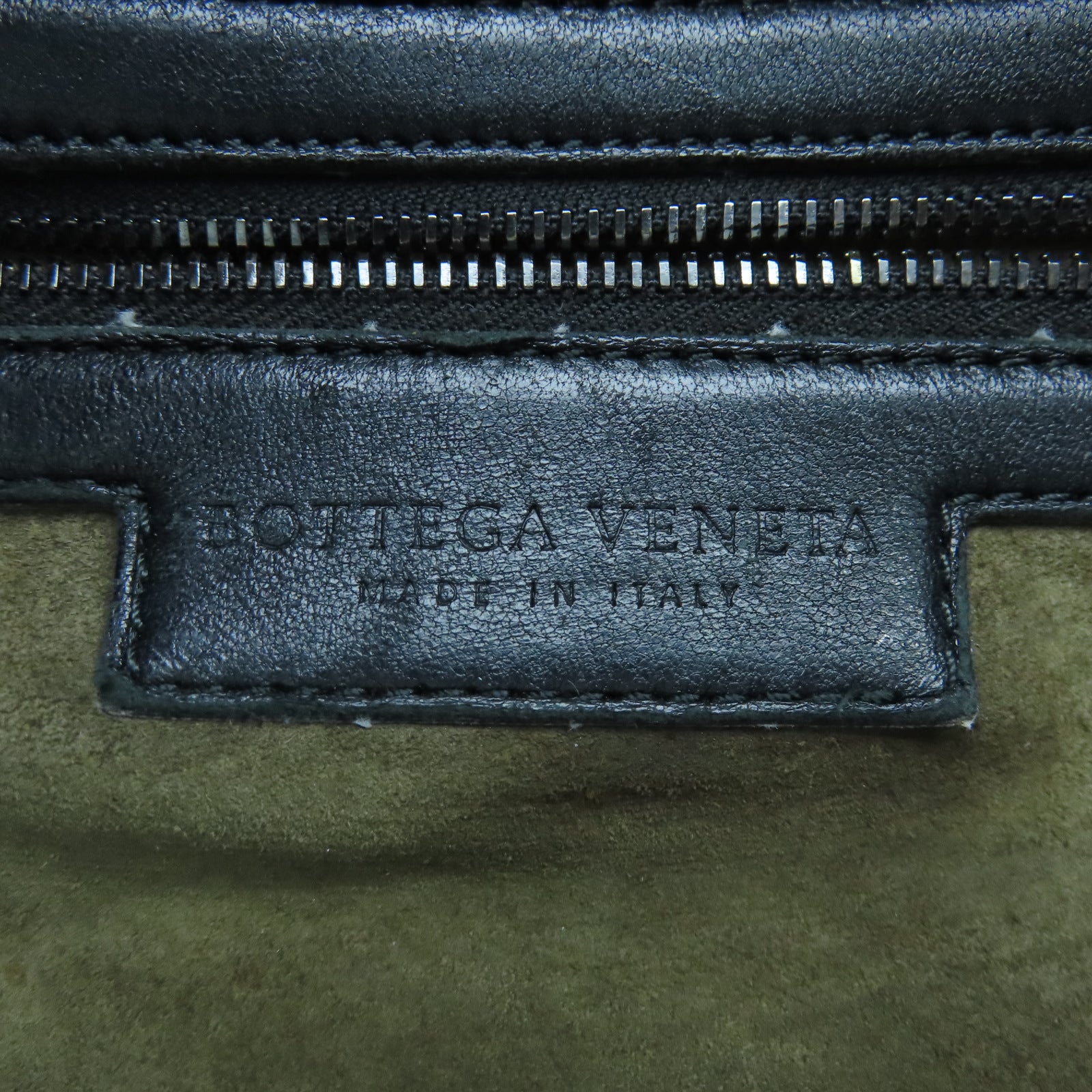 BOTTEGA VENETA 羊皮皮革Shoulder Bag銀扣肩背袋黑色