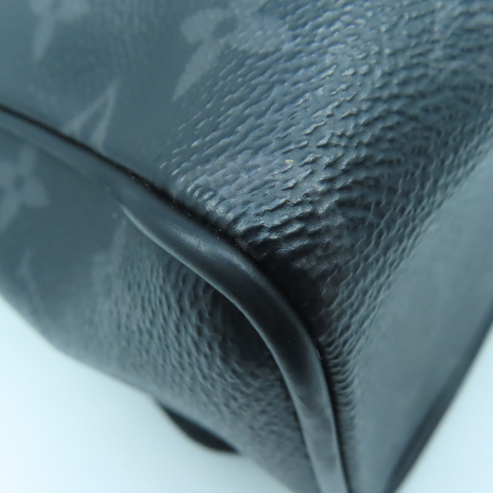 LOUIS VUITTON Monogram District MM銀扣肩背袋黑色