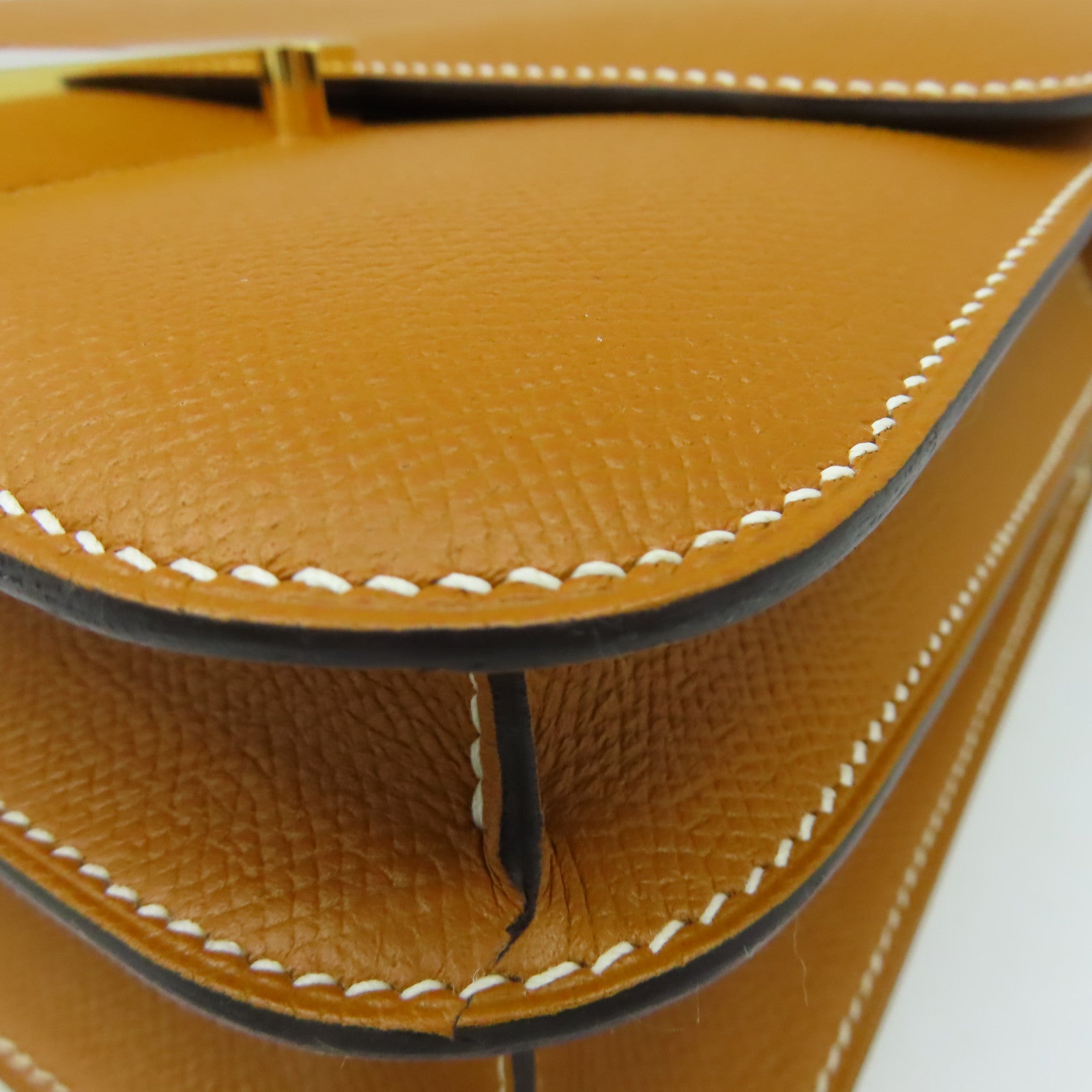 HERMES Epsom皮革Constance 24 Shoulder Bag金扣肩背袋Toffee太妃糖色
