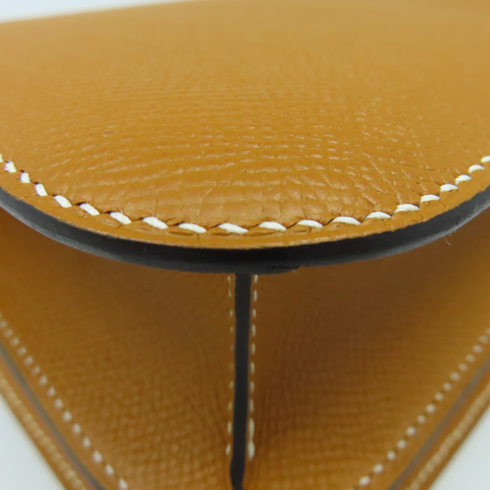 HERMES Epsom皮革Constance 24 Shoulder Bag金扣肩背袋Toffee太妃糖色