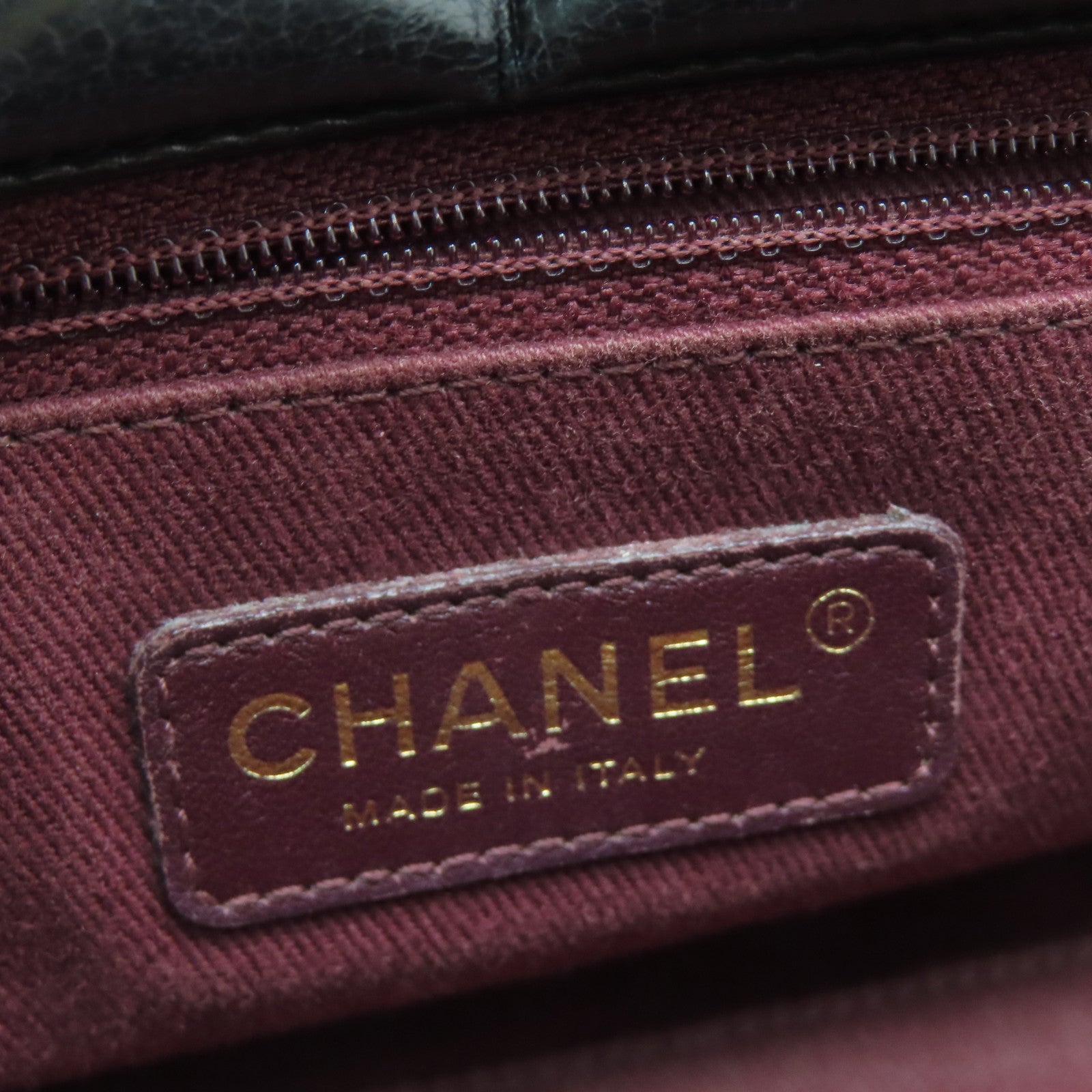 CHANEL 菱格牛皮皮革Chain Shoulder金扣鏈帶肩背袋黑色