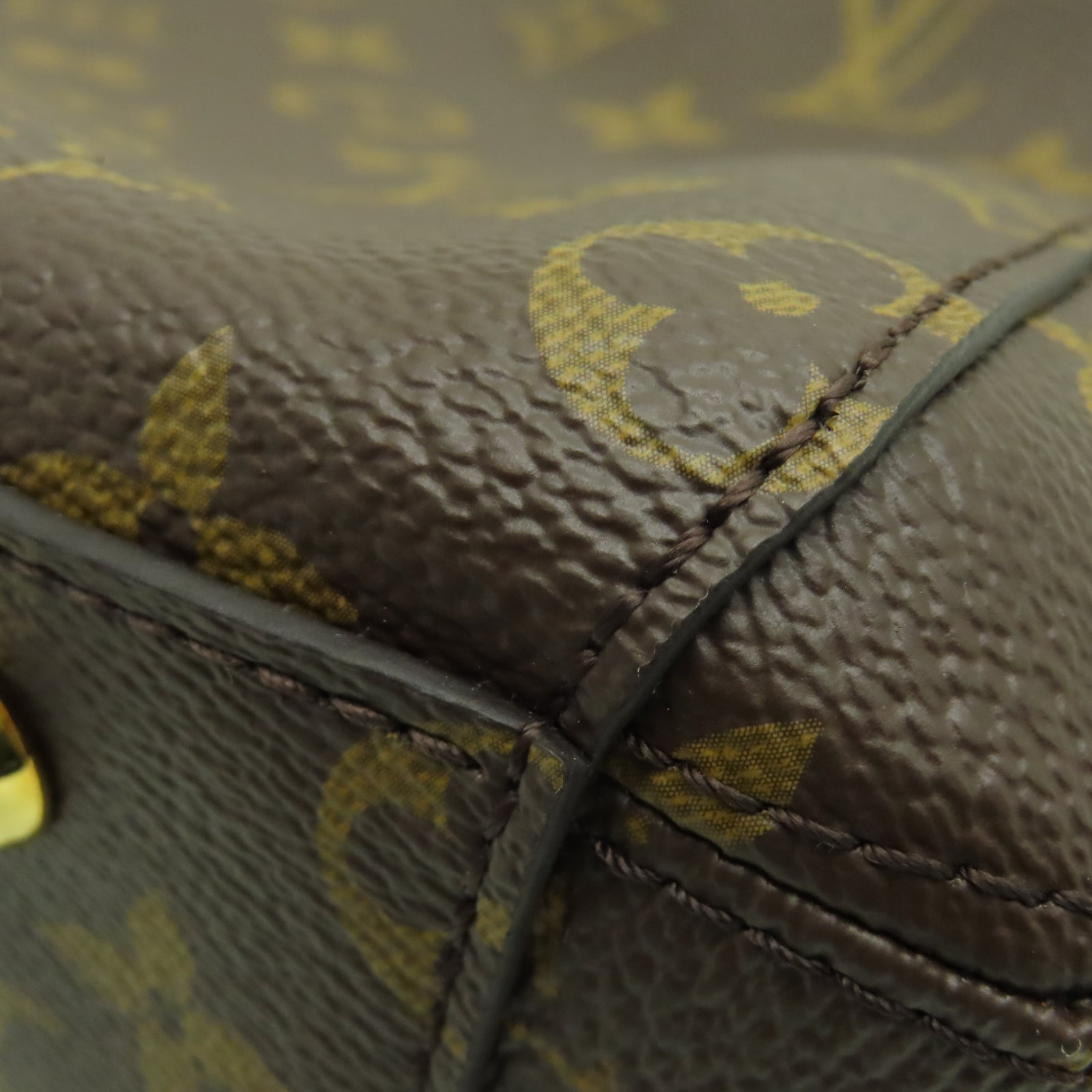 LOUIS VUITTON Monogram Montaigne BB金扣手挽袋棕色