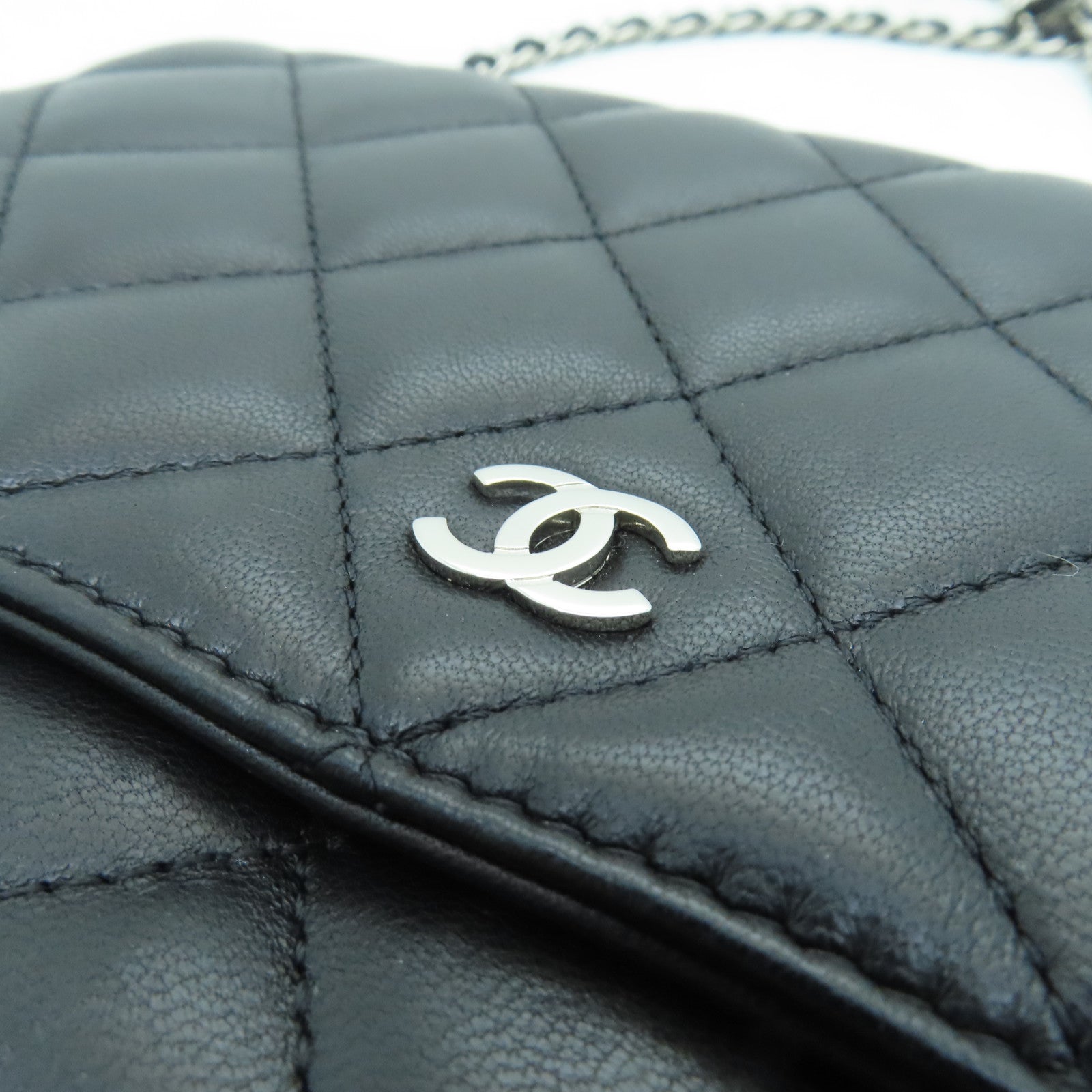 CHANEL 菱格羊皮皮革Shoulder Bag銀扣肩背袋黑色