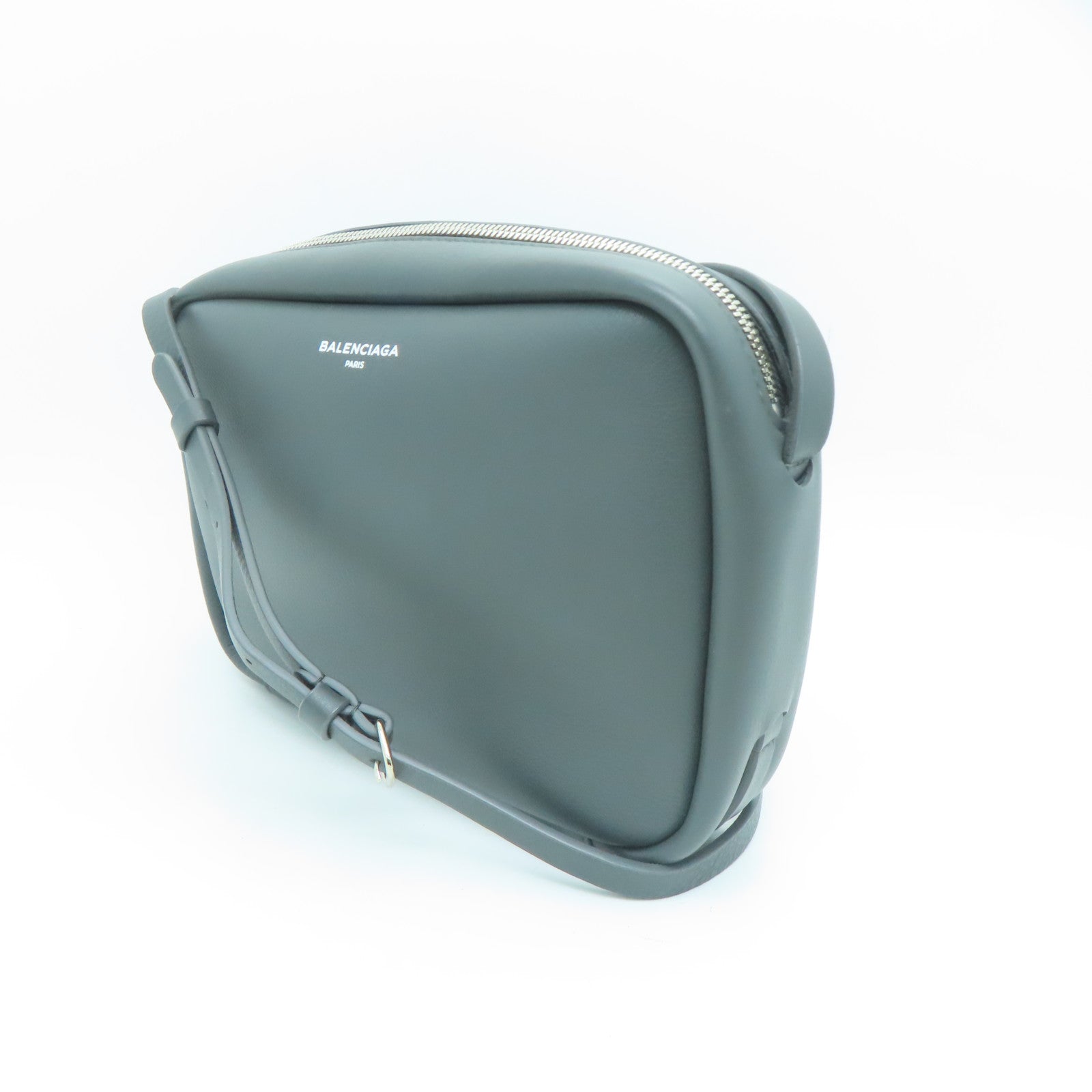 BALENCIAGA 牛皮皮革Everyday Camera Bag銀扣肩背袋灰色
