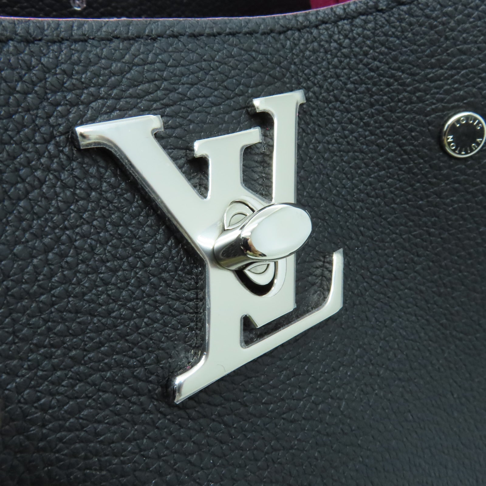 LOUIS VUITTON 牛皮皮革Lockme Bucket銀扣肩背袋黑色/粉紅色