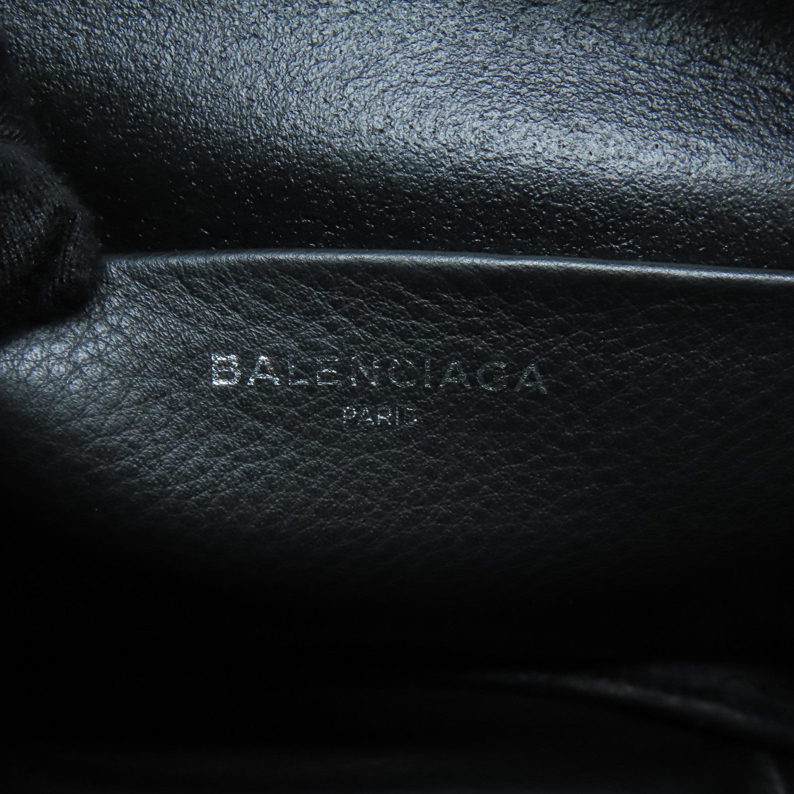 BALENCIAGA 牛皮皮革Everyday Camera Bag銀扣肩背袋灰色
