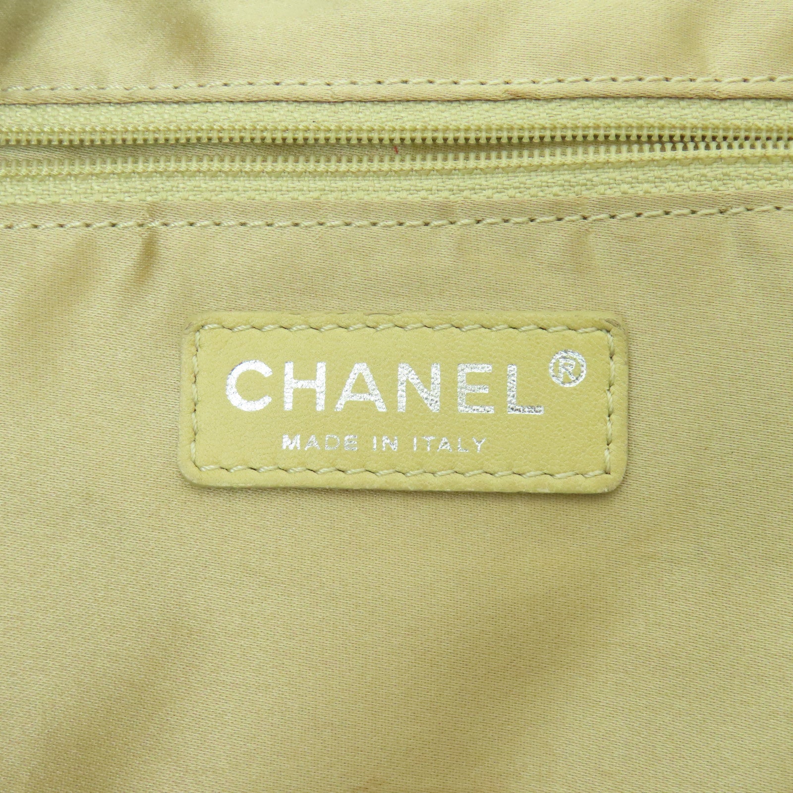CHANEL 【激減優惠】羊皮皮革Shoulder Bag銀扣肩背袋黑色