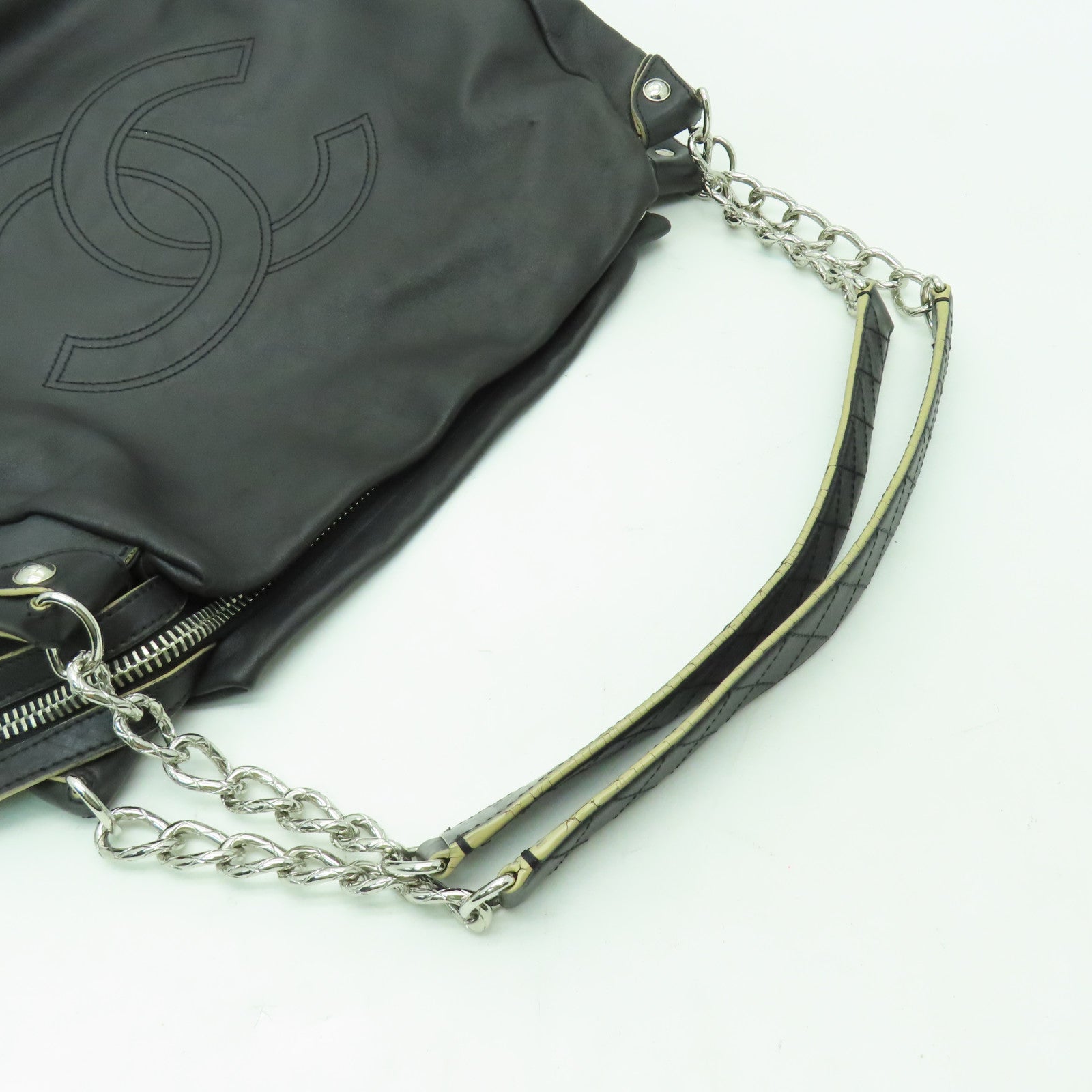 CHANEL 【激減優惠】羊皮皮革Shoulder Bag銀扣肩背袋黑色