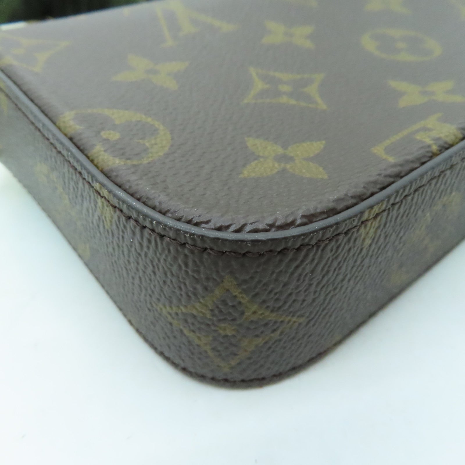 LOUIS VUITTON Monogram Felicie Strap & Go金扣肩背袋棕色