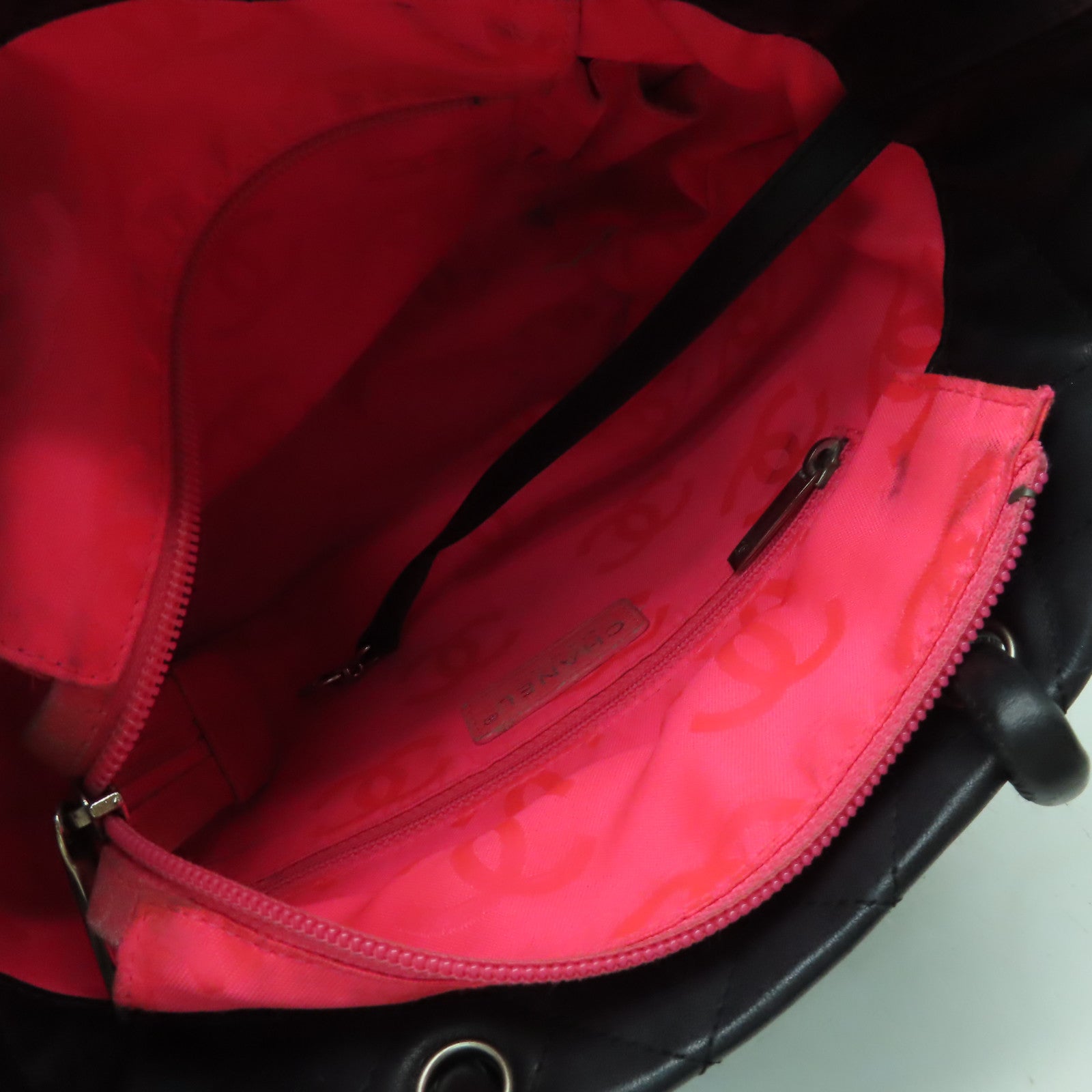 CHANEL Caviar皮革Cambon Totebag銀扣手挽袋黑色