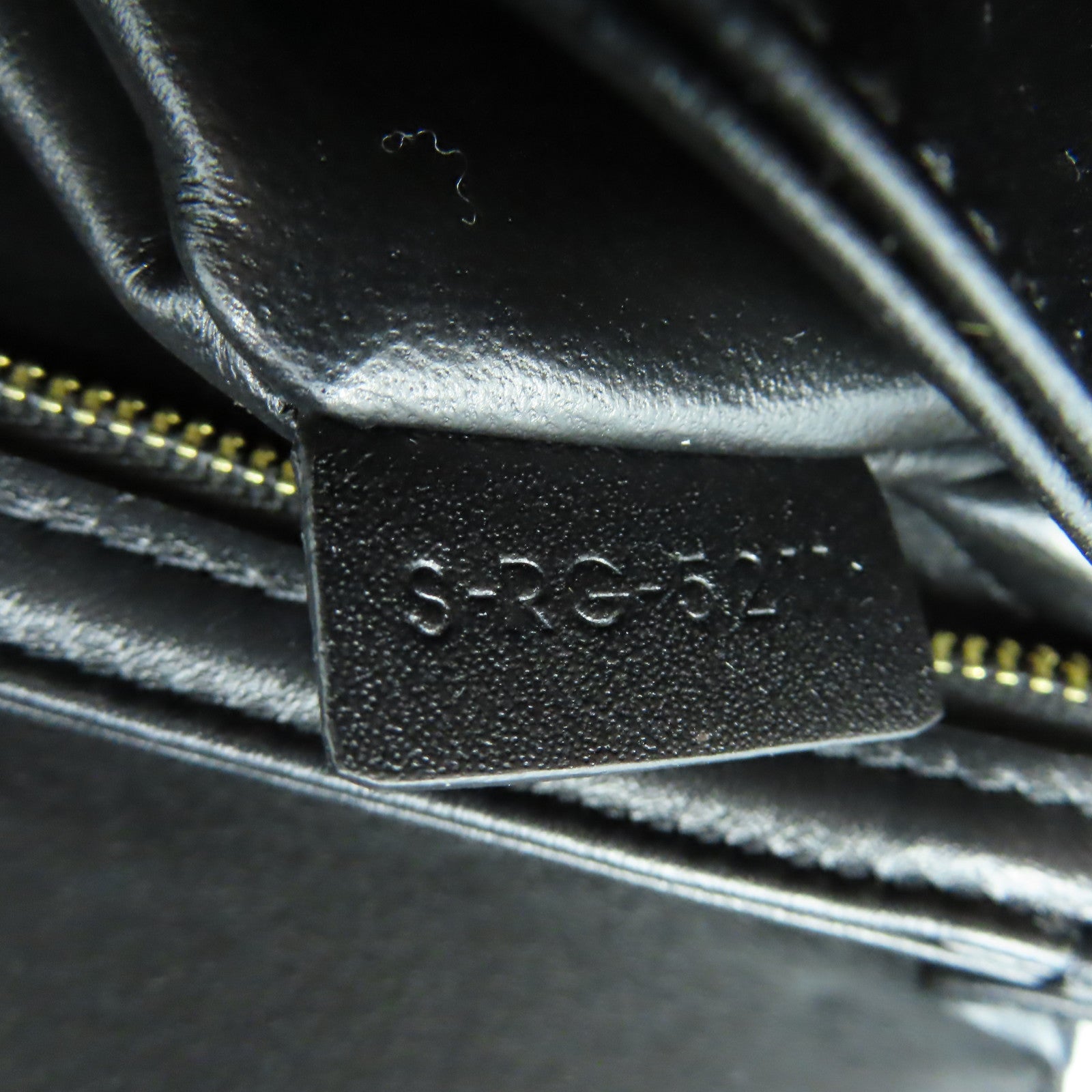 CELINE 牛皮皮革Classic Box金扣肩背袋黑色
