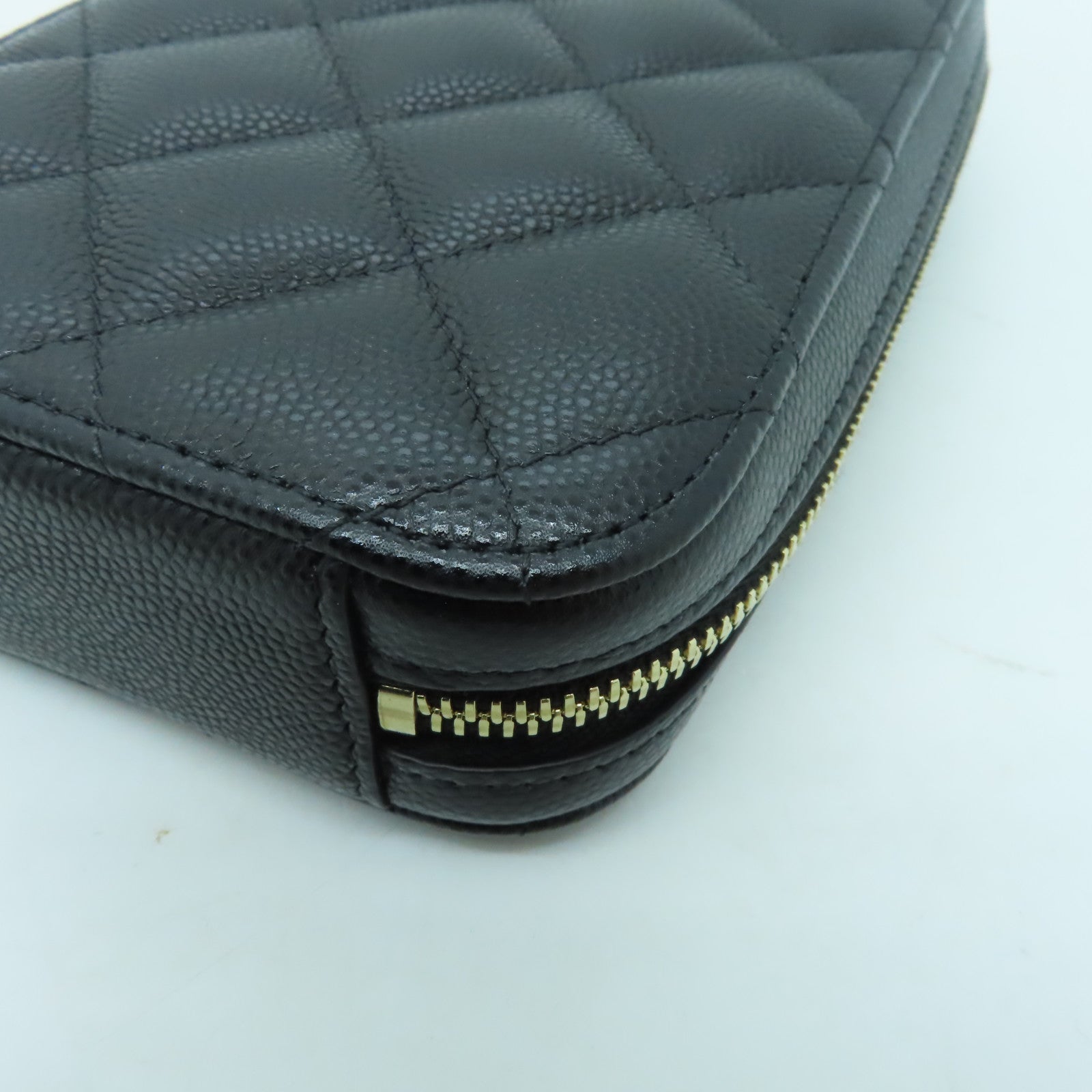 CHANEL 菱格Caviar皮革Chain Shoulder金扣鏈帶肩背袋黑色