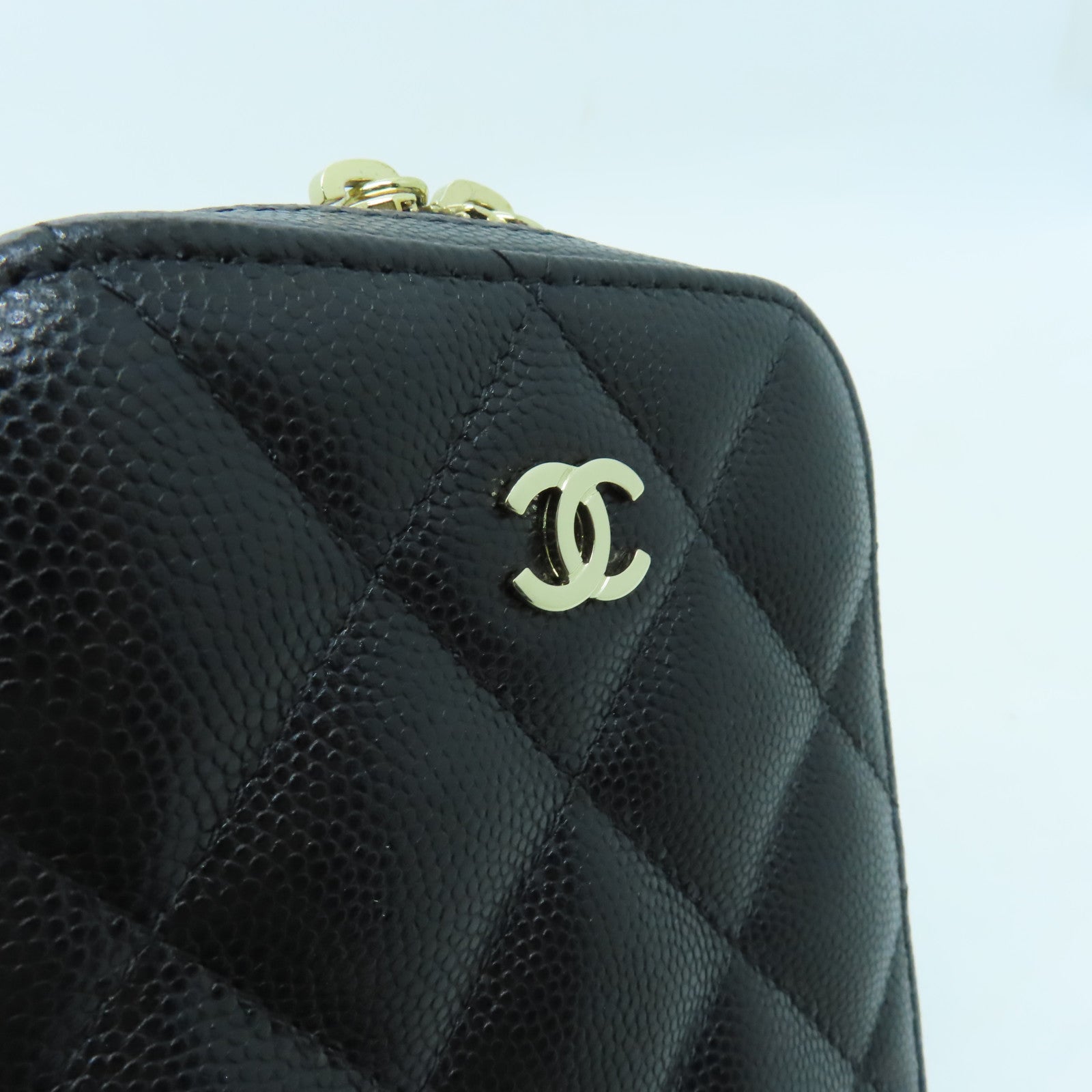 CHANEL 菱格Caviar皮革Chain Shoulder金扣鏈帶肩背袋黑色