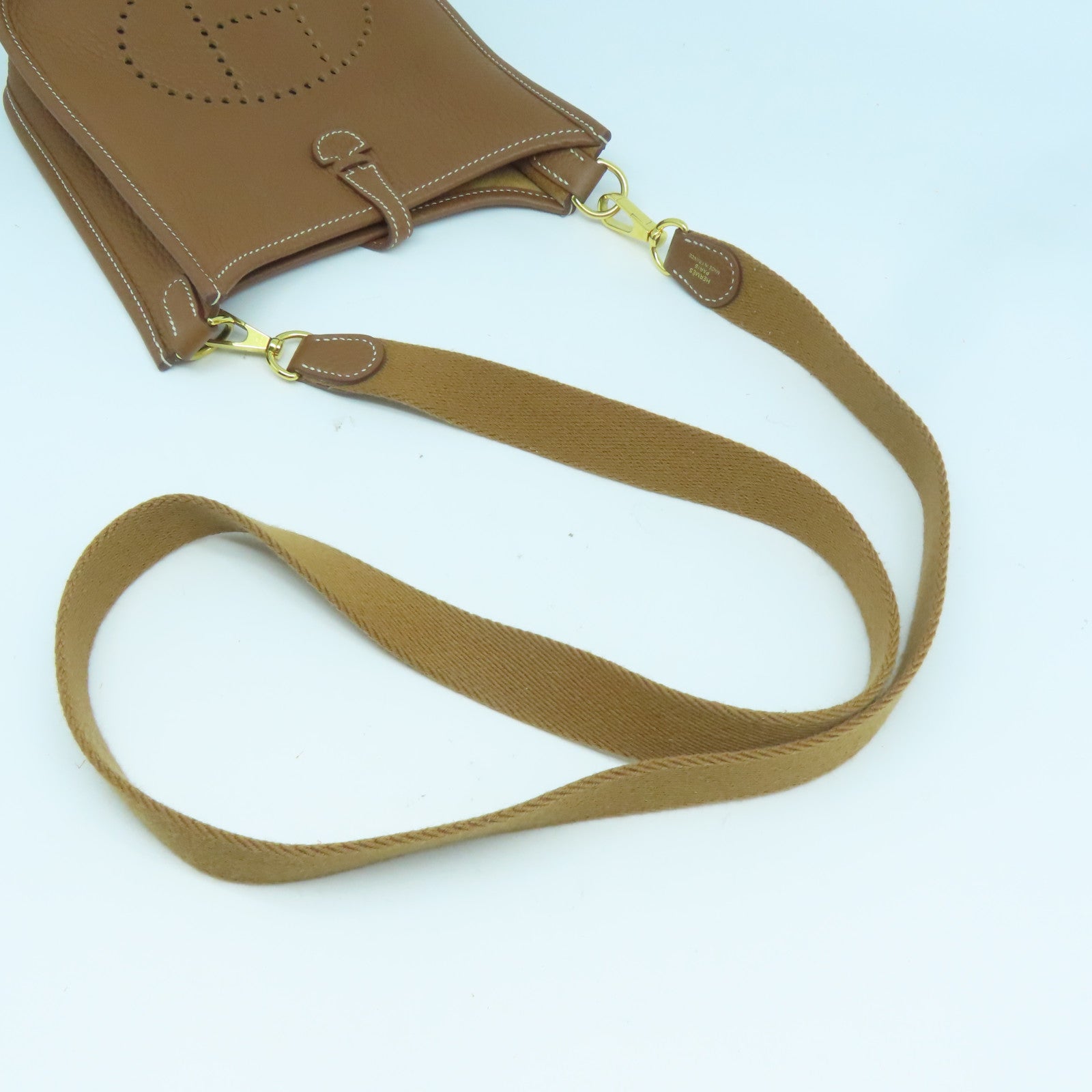 HERMES Clemence皮革Evelyne TPM金扣肩背袋Gold經典駝色
