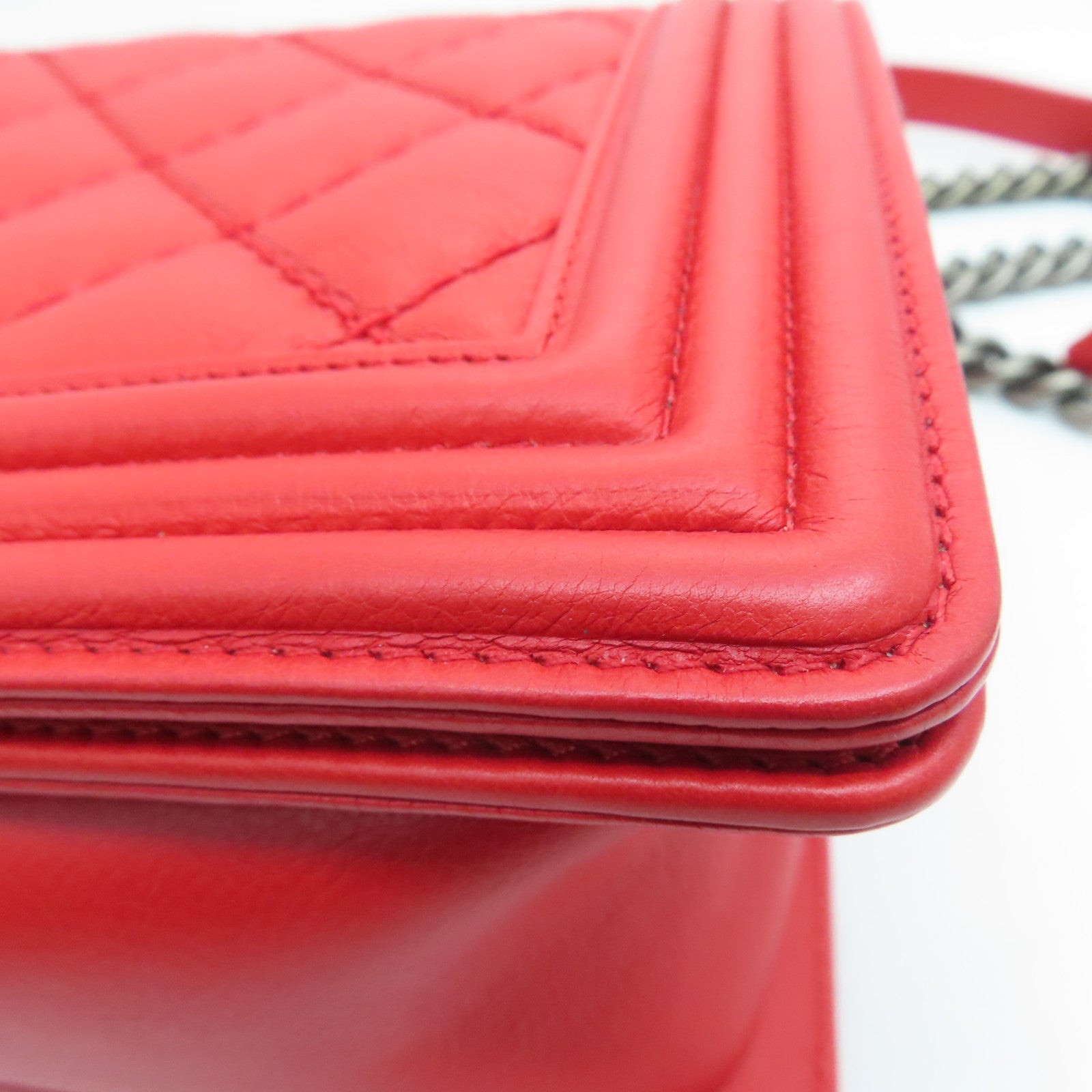 CHANEL 菱格牛皮皮革Boy 28cm Chain Shoulder Bag銀扣鏈條肩背袋紅色