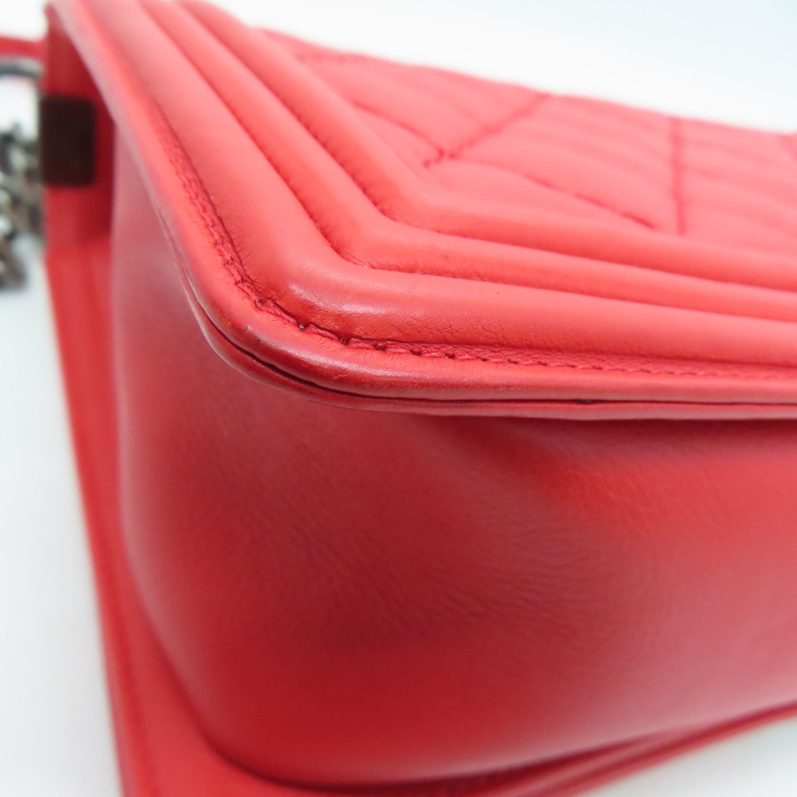 CHANEL 菱格牛皮皮革Boy 28cm Chain Shoulder Bag銀扣鏈條肩背袋紅色