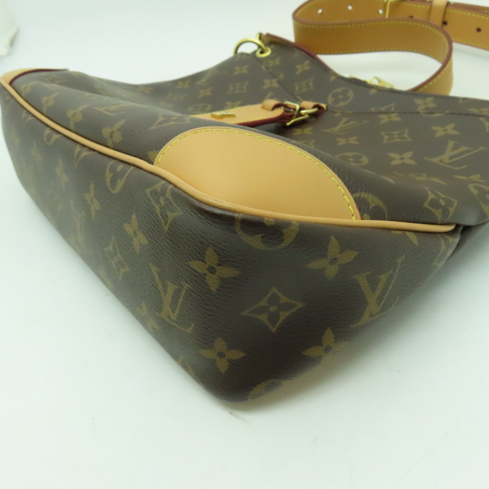 LOUIS VUITTON Monogram Odeon MM金扣肩背袋啡色