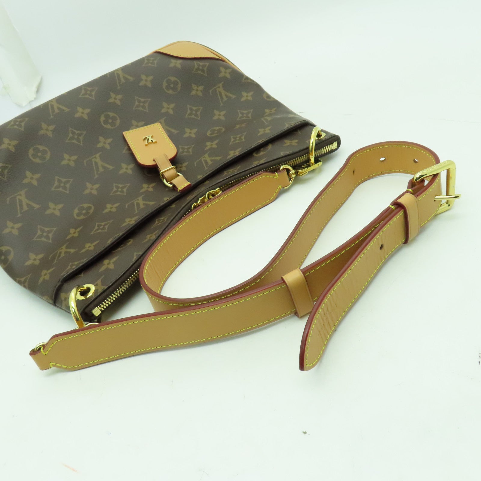 LOUIS VUITTON Monogram Odeon MM金扣肩背袋啡色