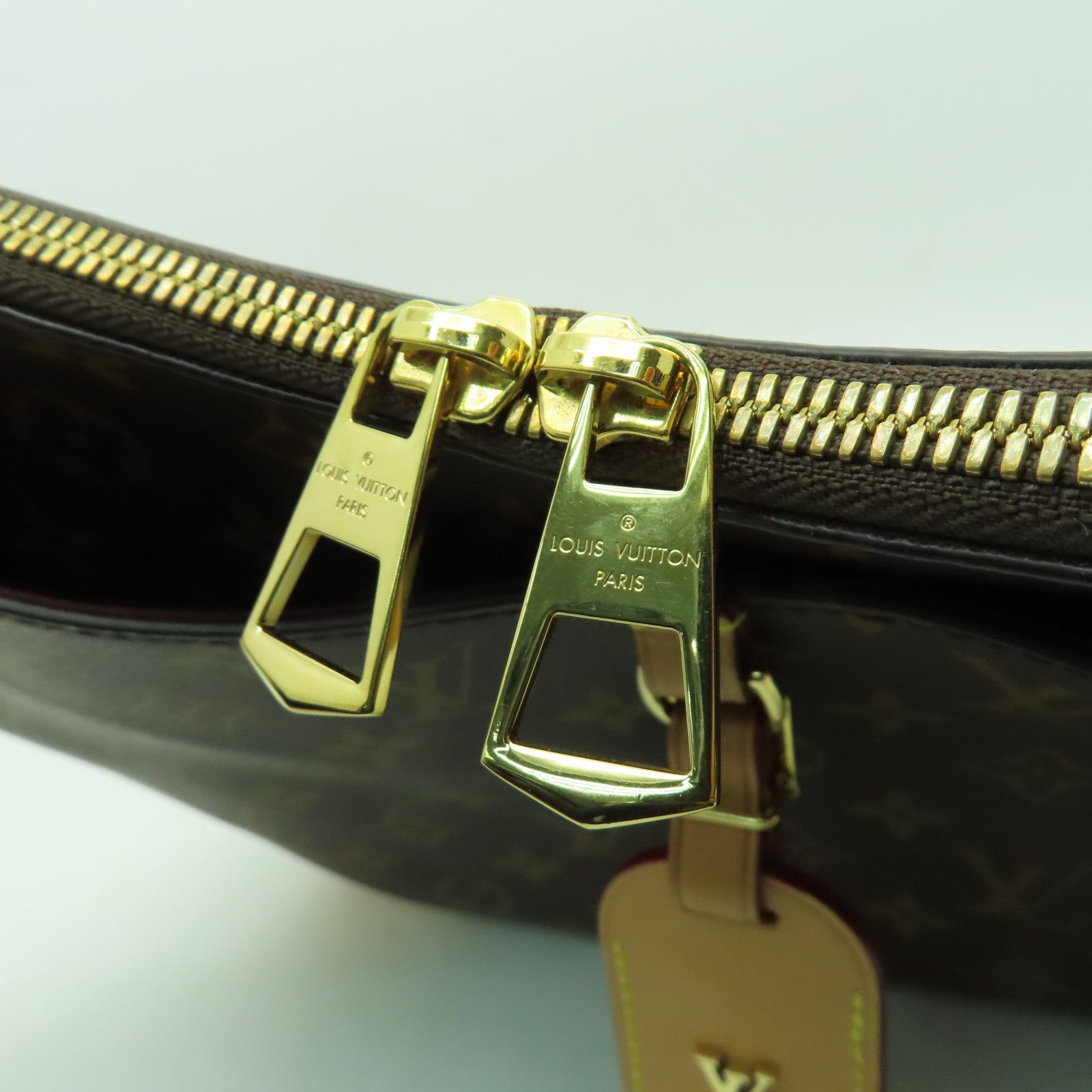LOUIS VUITTON Monogram Odeon MM金扣肩背袋啡色