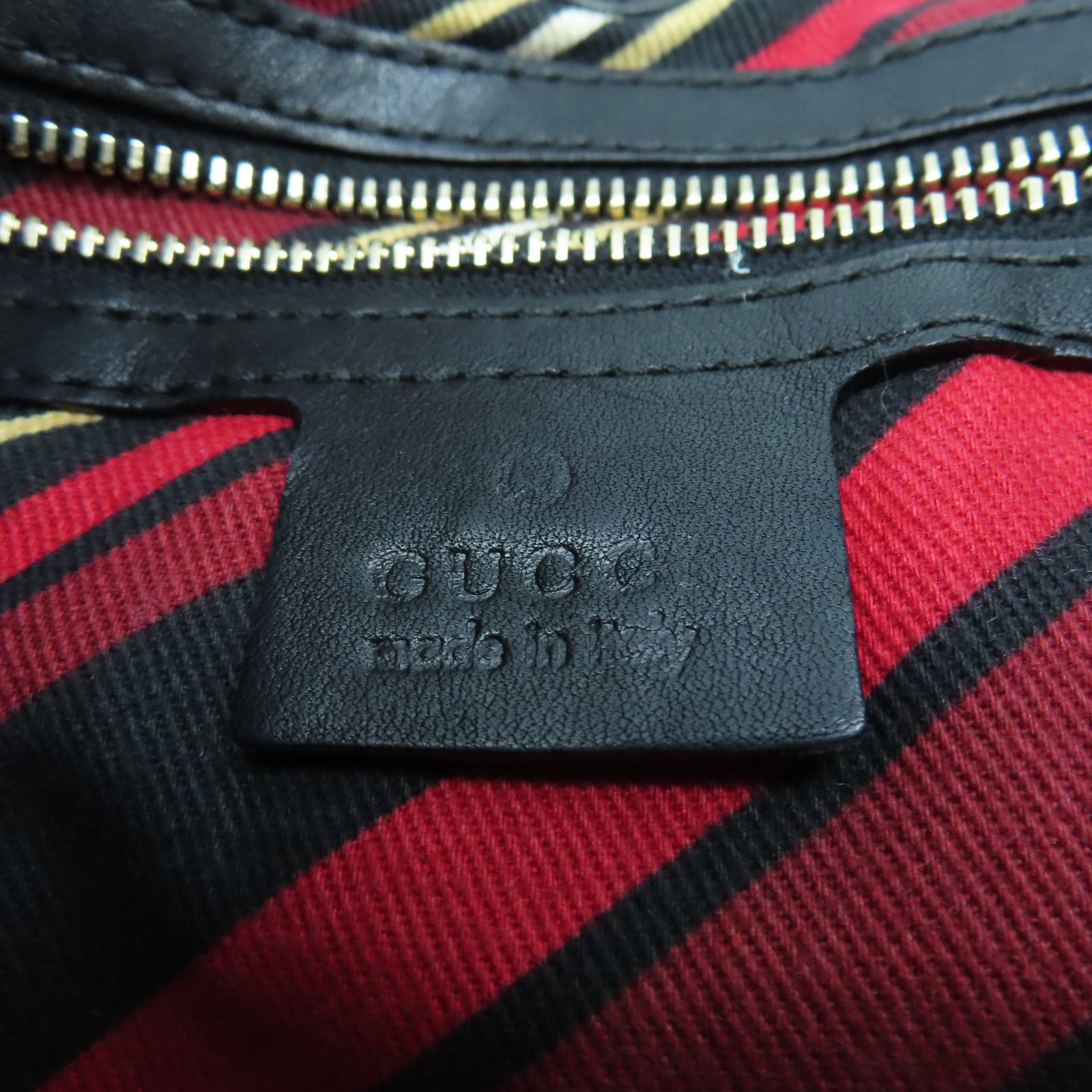 GUCCI 牛皮皮革Shoulder Bag金扣肩背袋黑色
