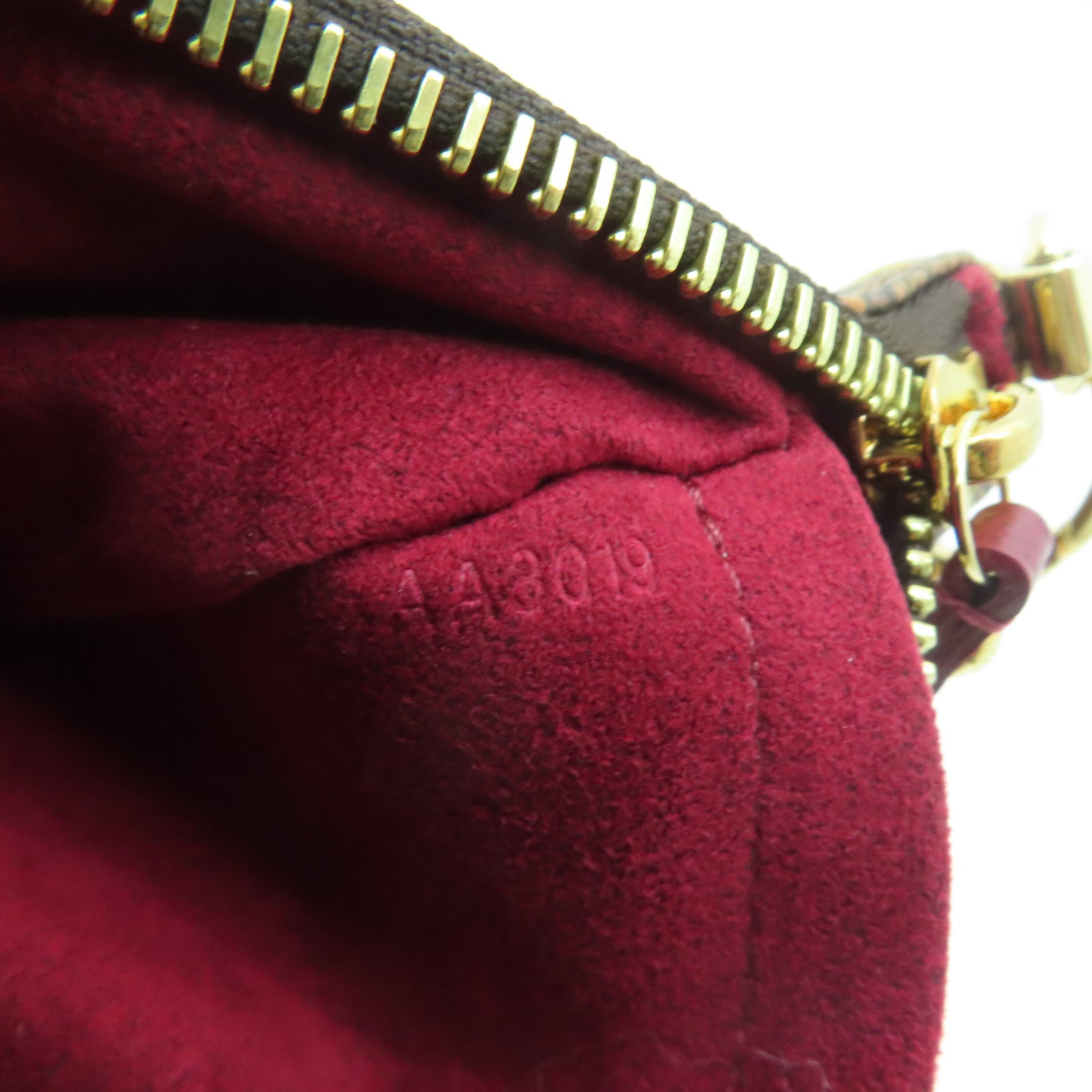 LOUIS VUITTON Damier Pochette Milla MM金扣肩背袋啡色