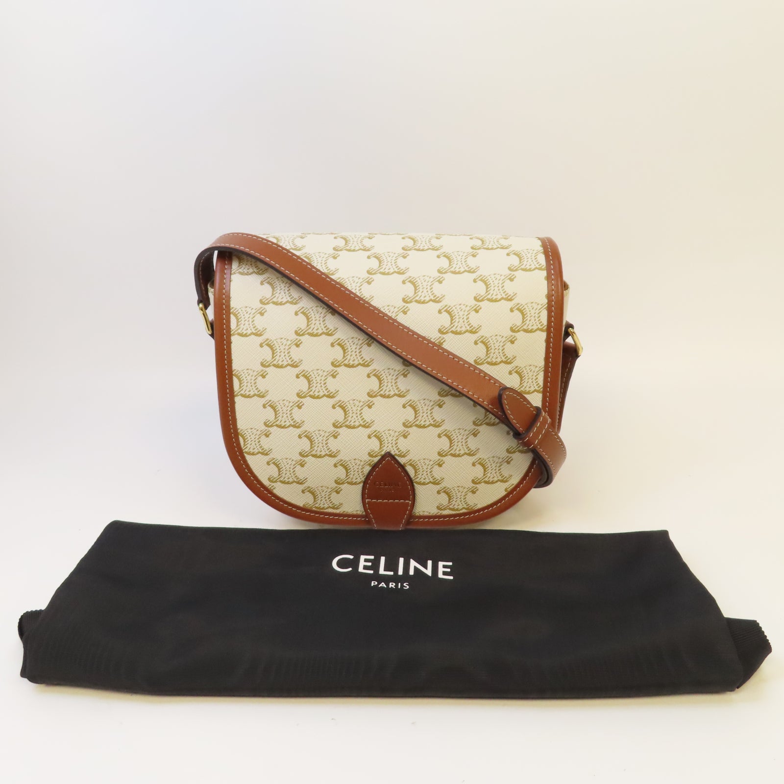 CELINE Triomphe帆布Folco Shoulder Bag金扣肩背袋白色