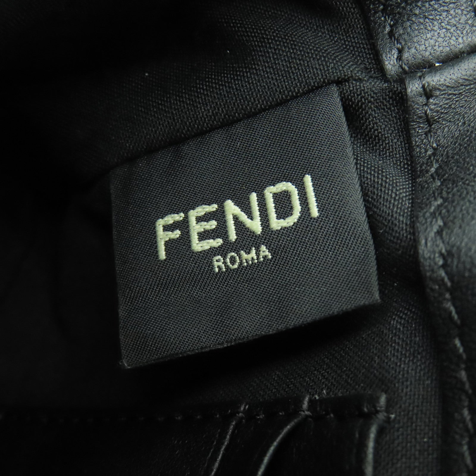 FENDI 羊皮皮革Baguette Mini金扣手挽肩背兩用袋黑色