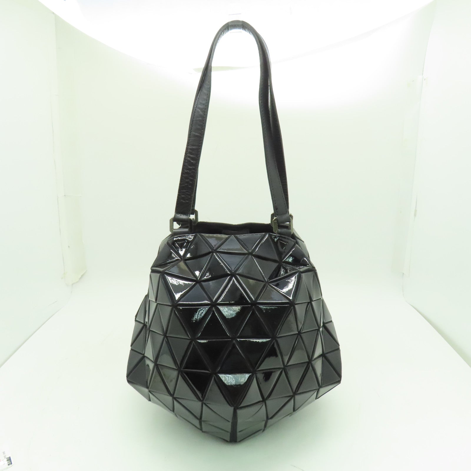 ISSEY MIYAKE PVC Bao Bao銀扣肩背袋黑色