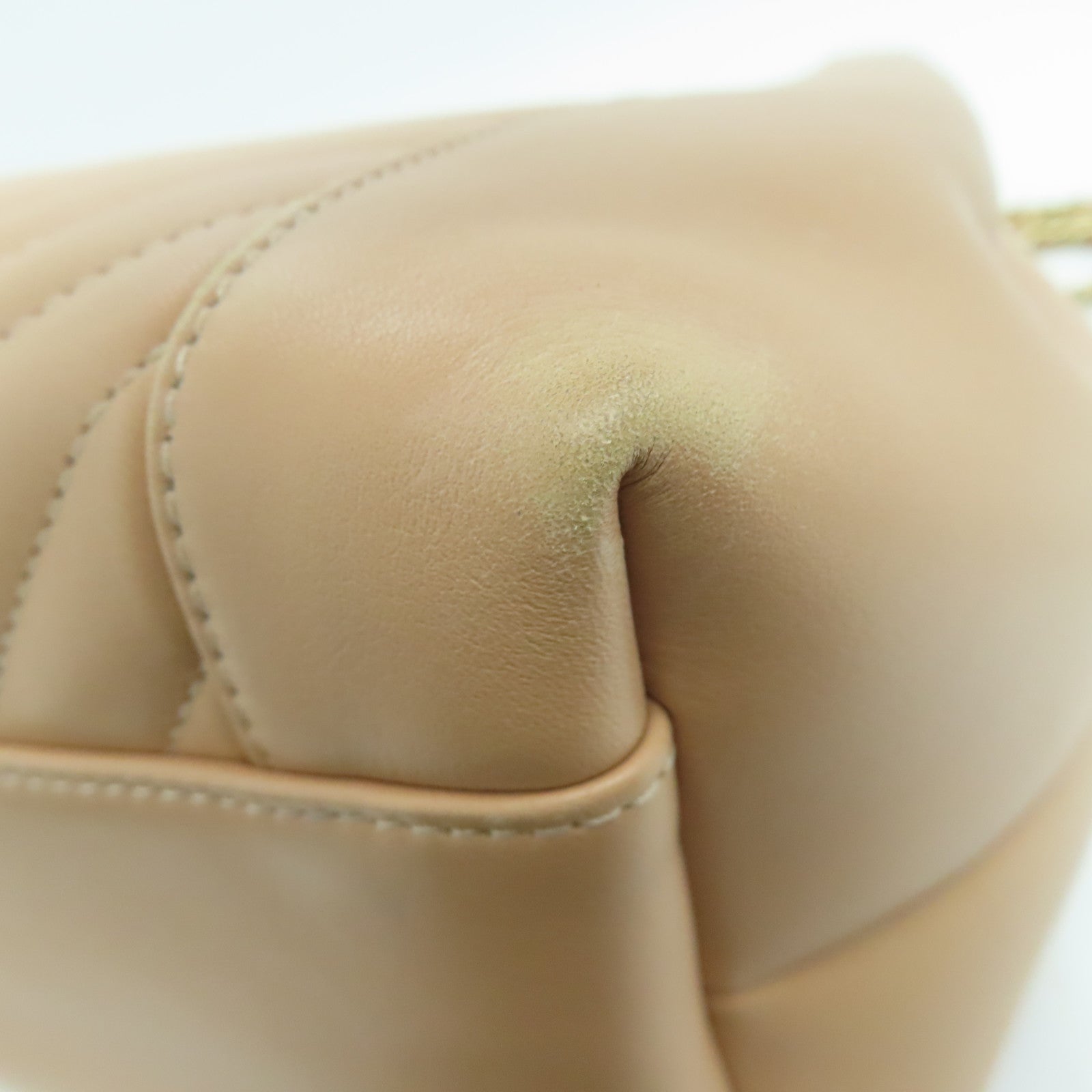 CHANEL 牛皮皮革Chain Shoulder金扣肩背袋杏色