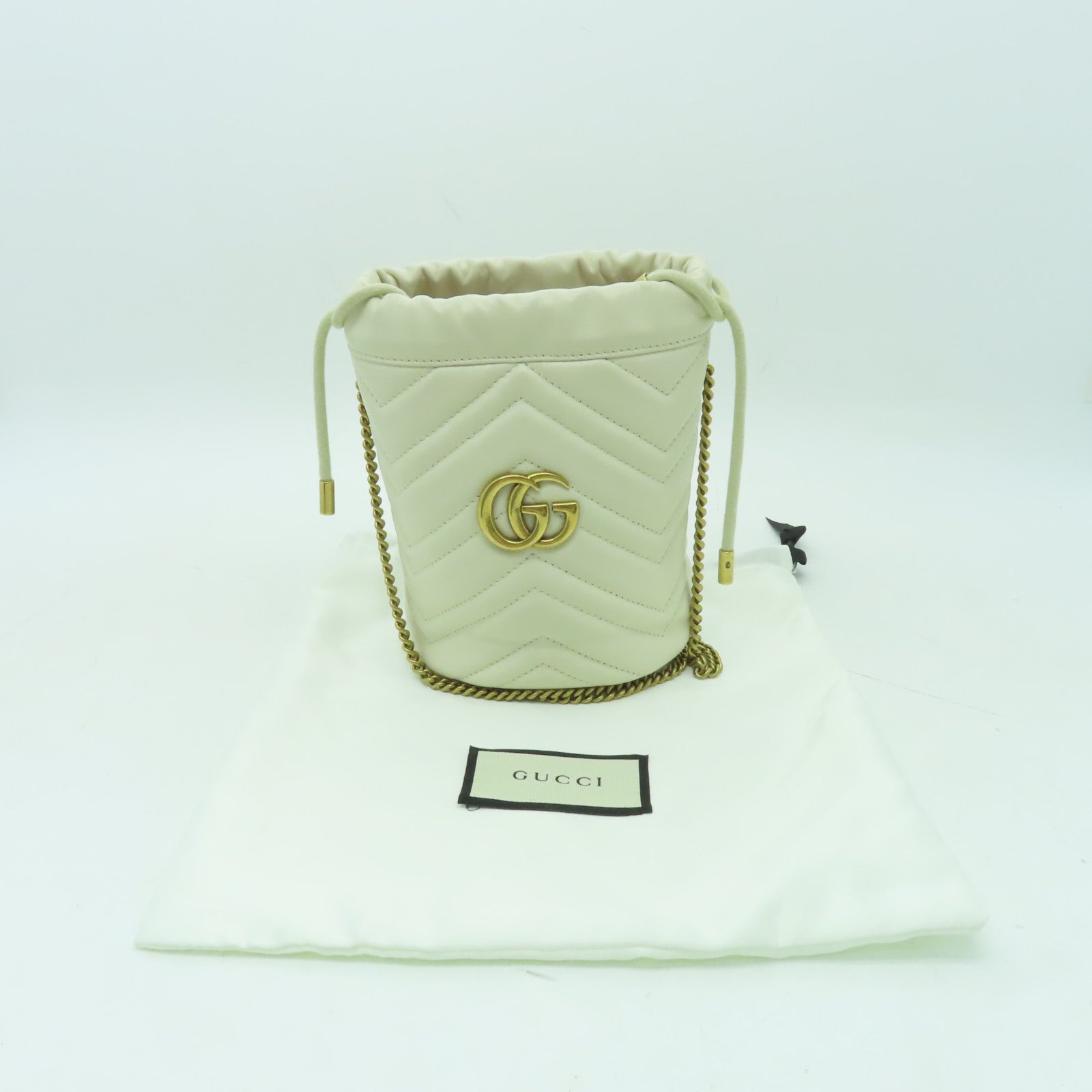 GUCCI 牛皮皮革GG Marmont金扣鏈帶肩背袋白色