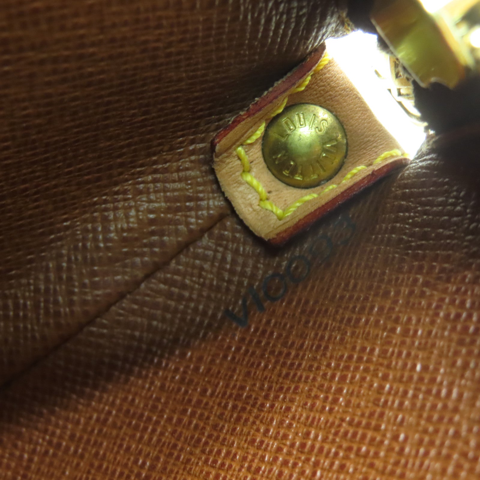 LOUIS VUITTON Monogram Drouot金扣肩背袋啡色