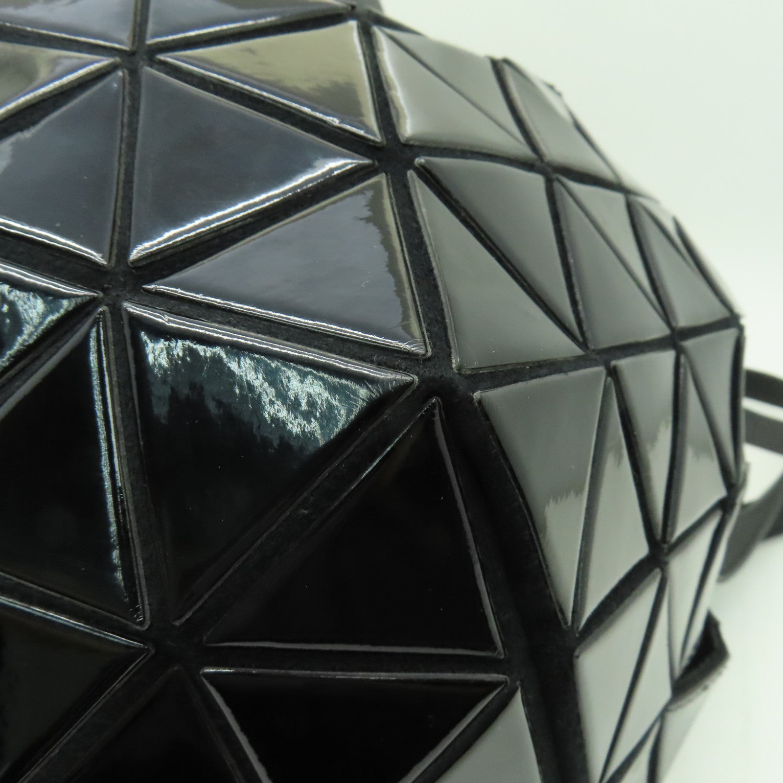 ISSEY MIYAKE PVC Bao Bao銀扣肩背袋黑色