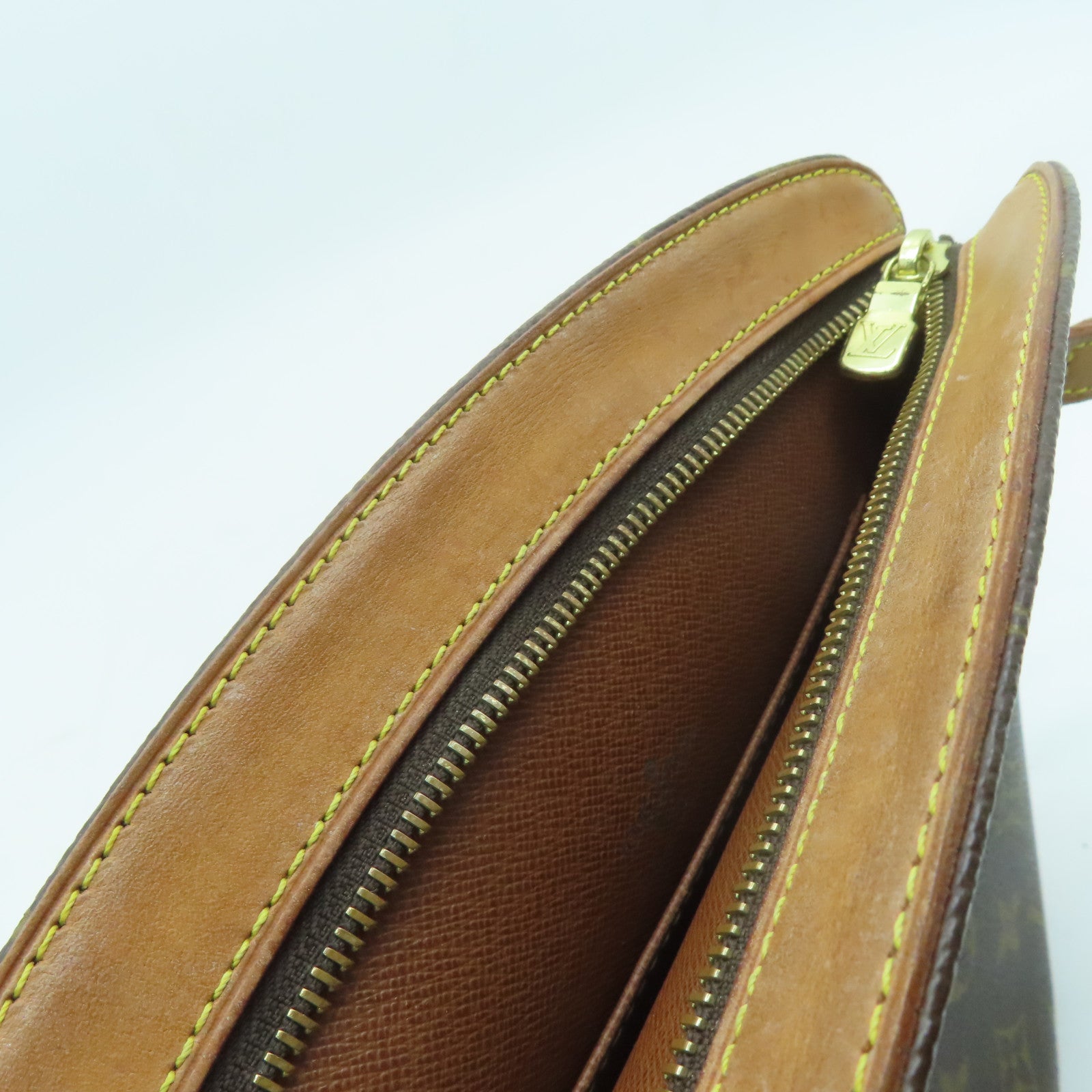LOUIS VUITTON Monogram Drouot金扣肩背袋啡色